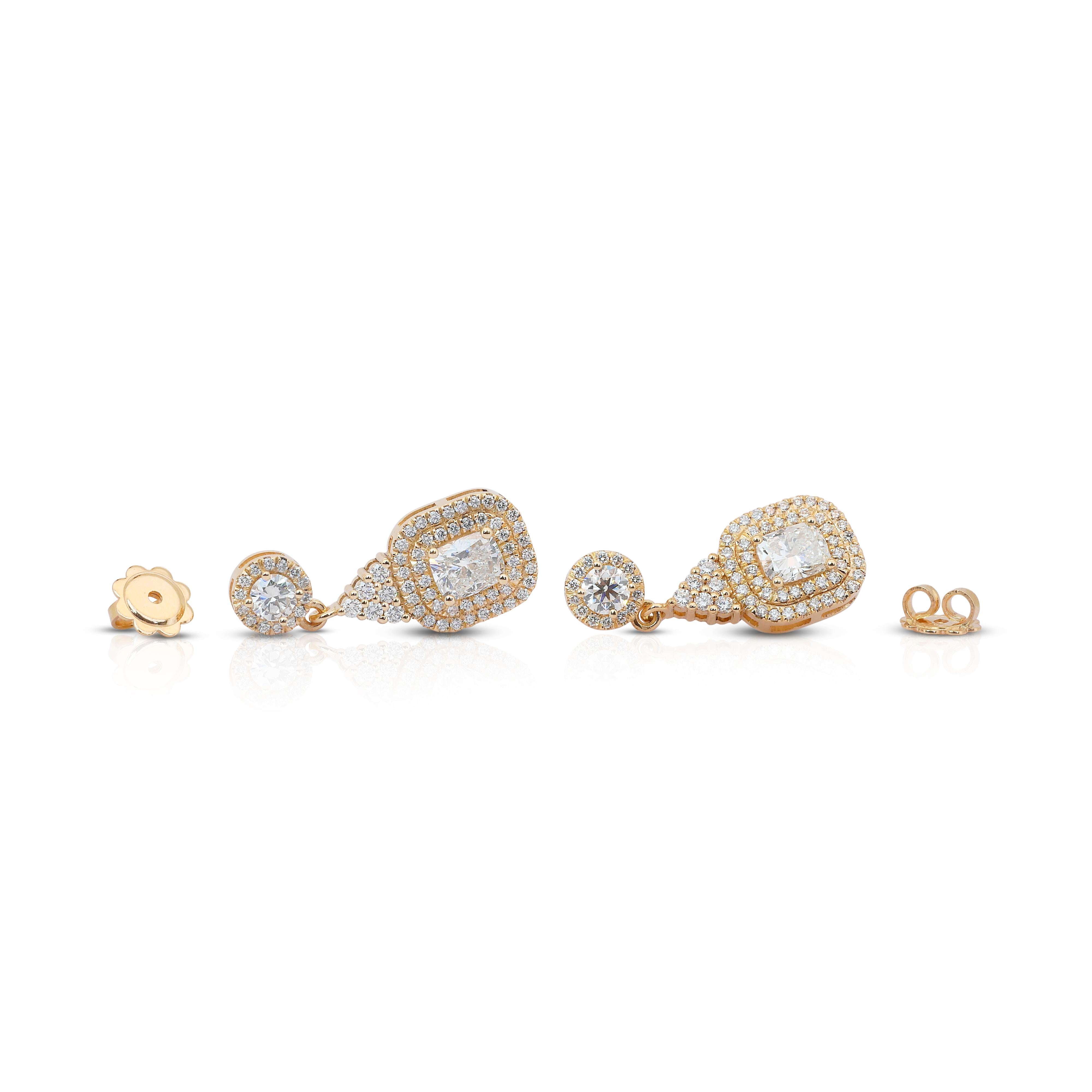 Cautivadores Pendientes de Gota de Diamantes de 3,28ct en Oro Amarillo de 18k - Certificado IGI en venta 4