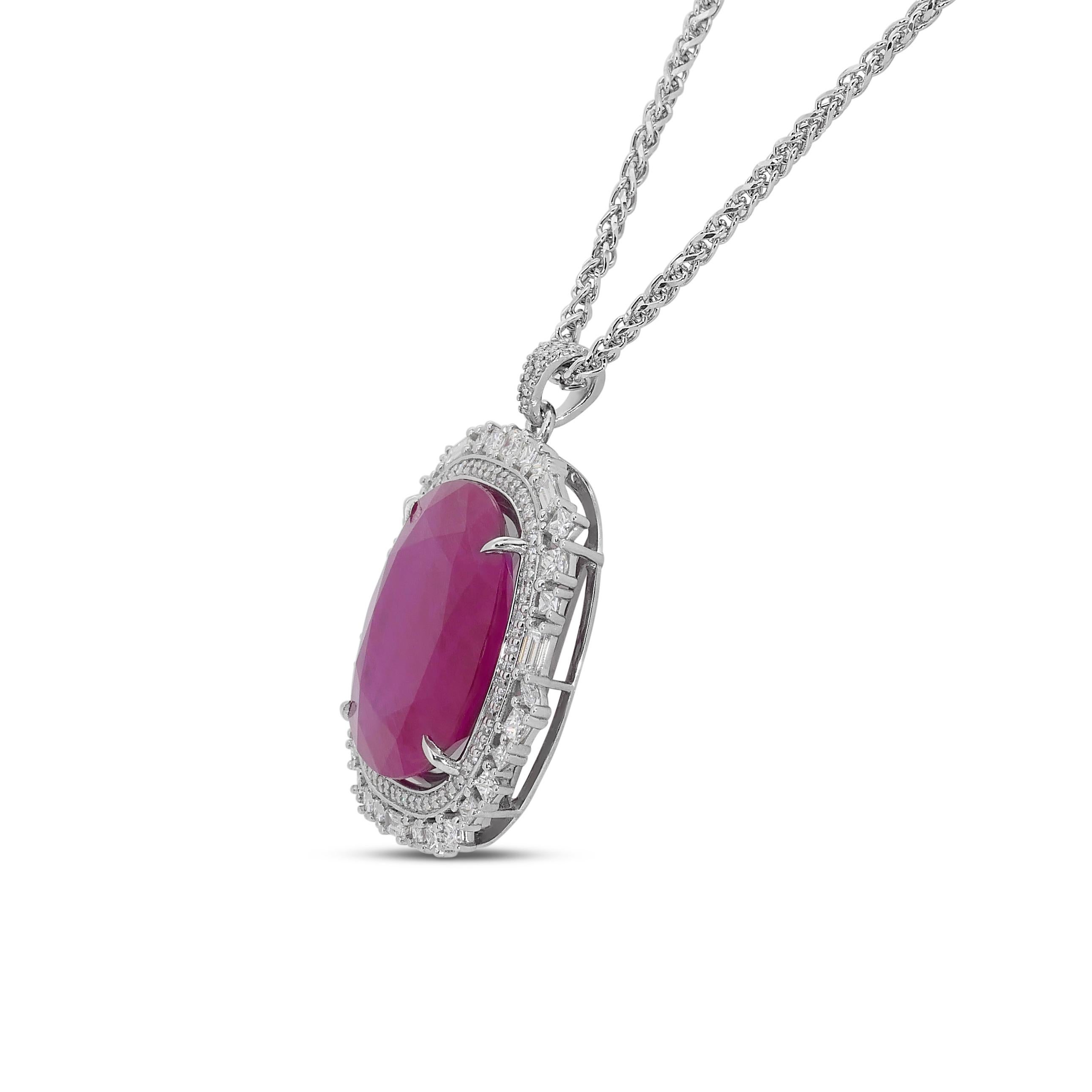 Accattivante collana di rubini e diamanti naturali da 37,01 ct con ciondolo In condizioni Nuovo in vendita a רמת גן, IL