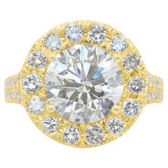 Captivating 4.56ct Diamonds Halo Ring in 18k Yellow Gold - IGI Certified