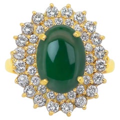 Cautivador Anillo en Racimo de Jade y Diamantes de 4,80 ct en Oro Amarillo de 18k