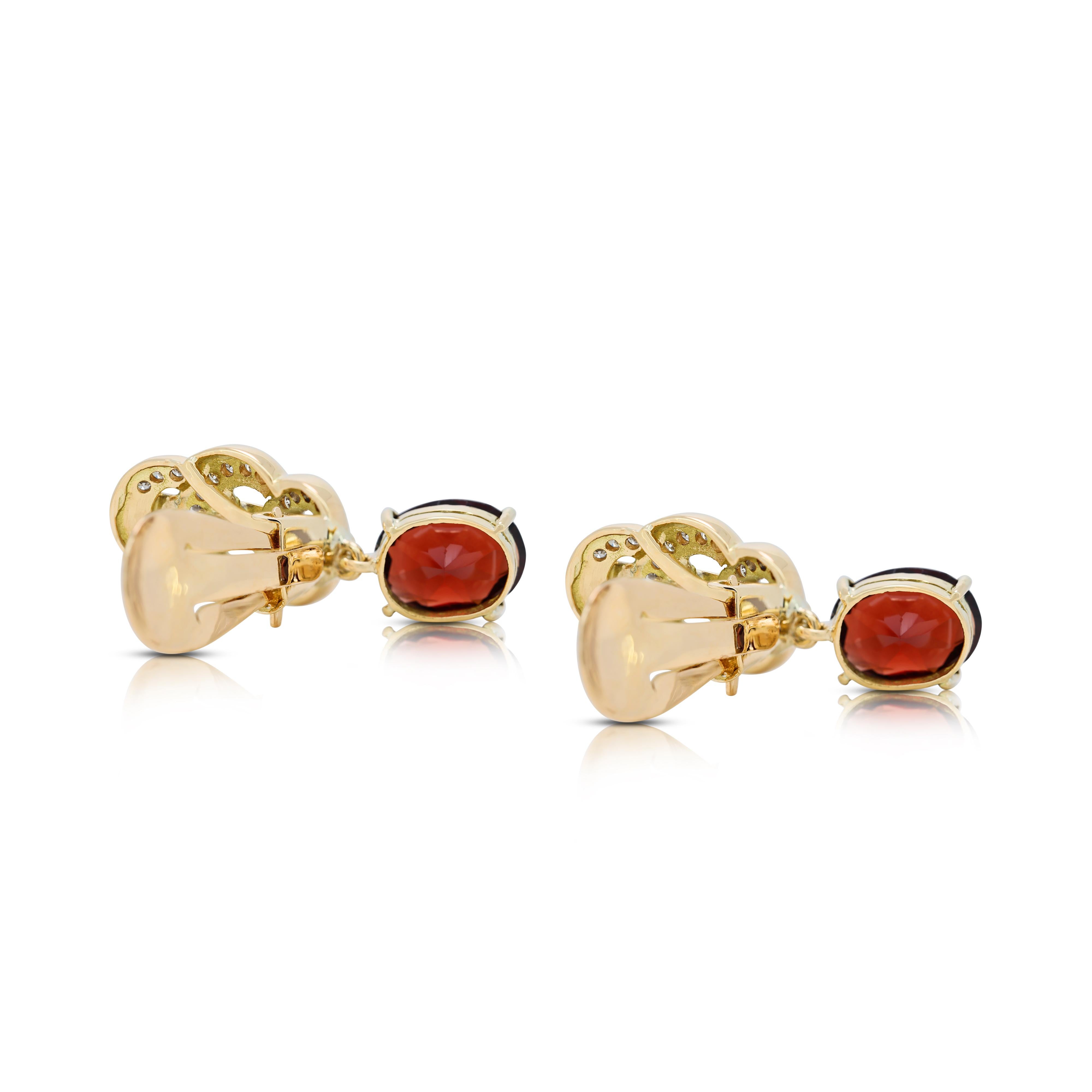 Boucles d'oreilles pendantes en or jaune 14K avec grenat et diamant de 6,09ct en vente 1
