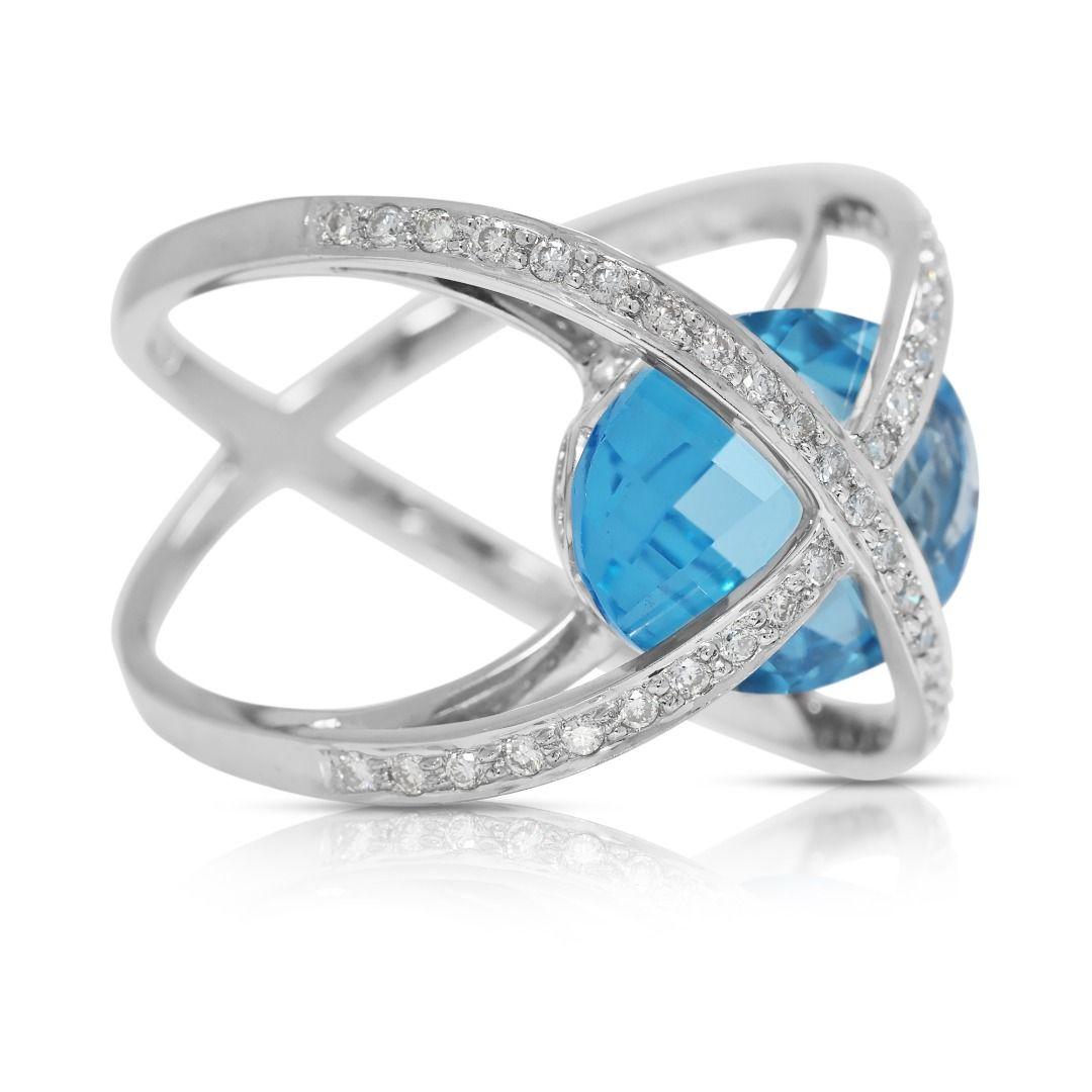 Taglio rotondo Captivating 6.14ct Blue Topaz and Natural Diamond Ring in 18K White Gold in vendita
