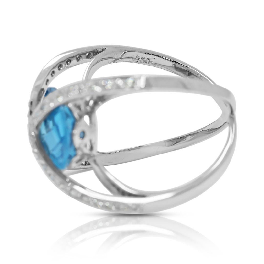 Captivating 6.14ct Blue Topaz and Natural Diamond Ring in 18K White Gold in vendita 2