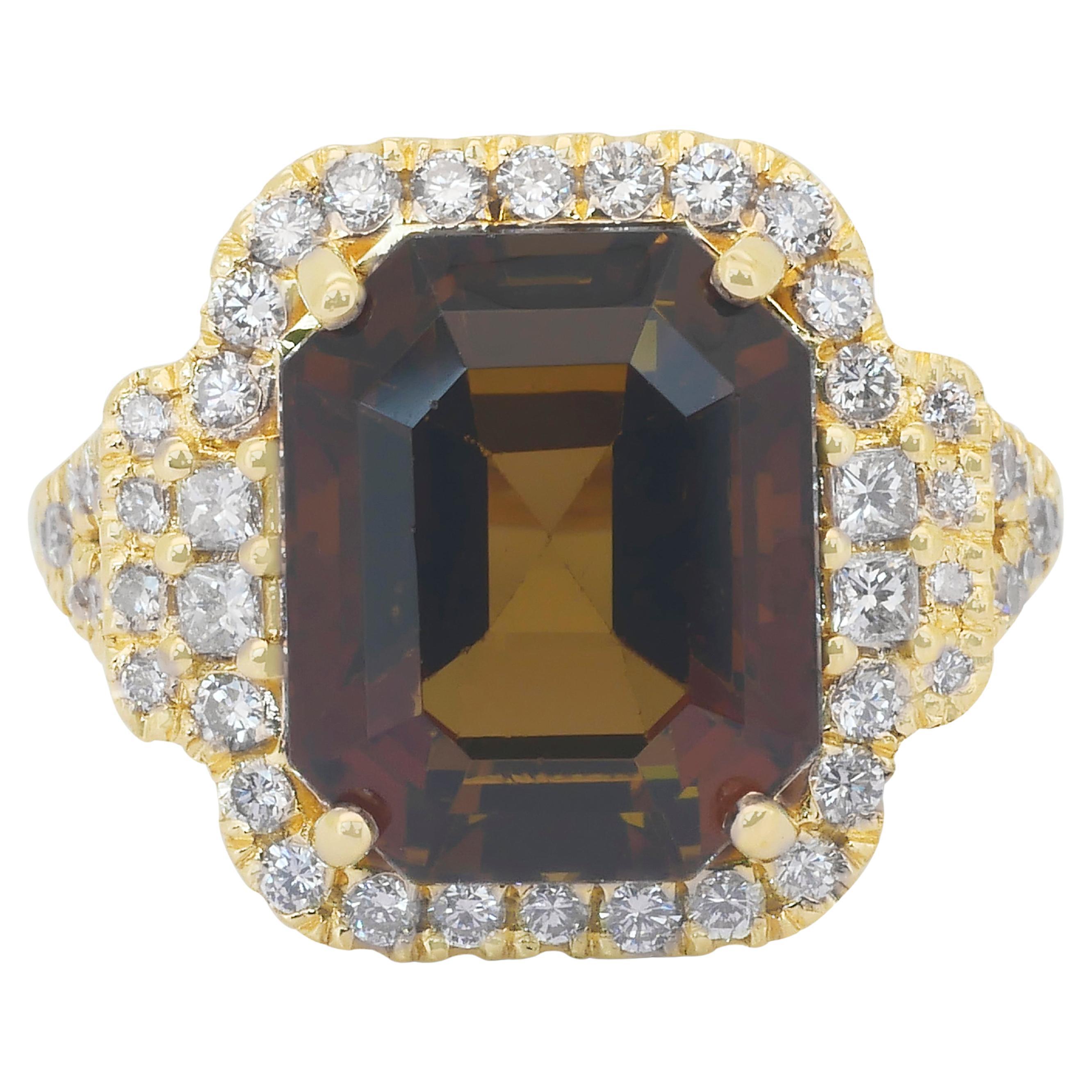 Captivating 8.88ct Tourmaline and Diamonds Cocktail Ring in 18k Yellow Gold