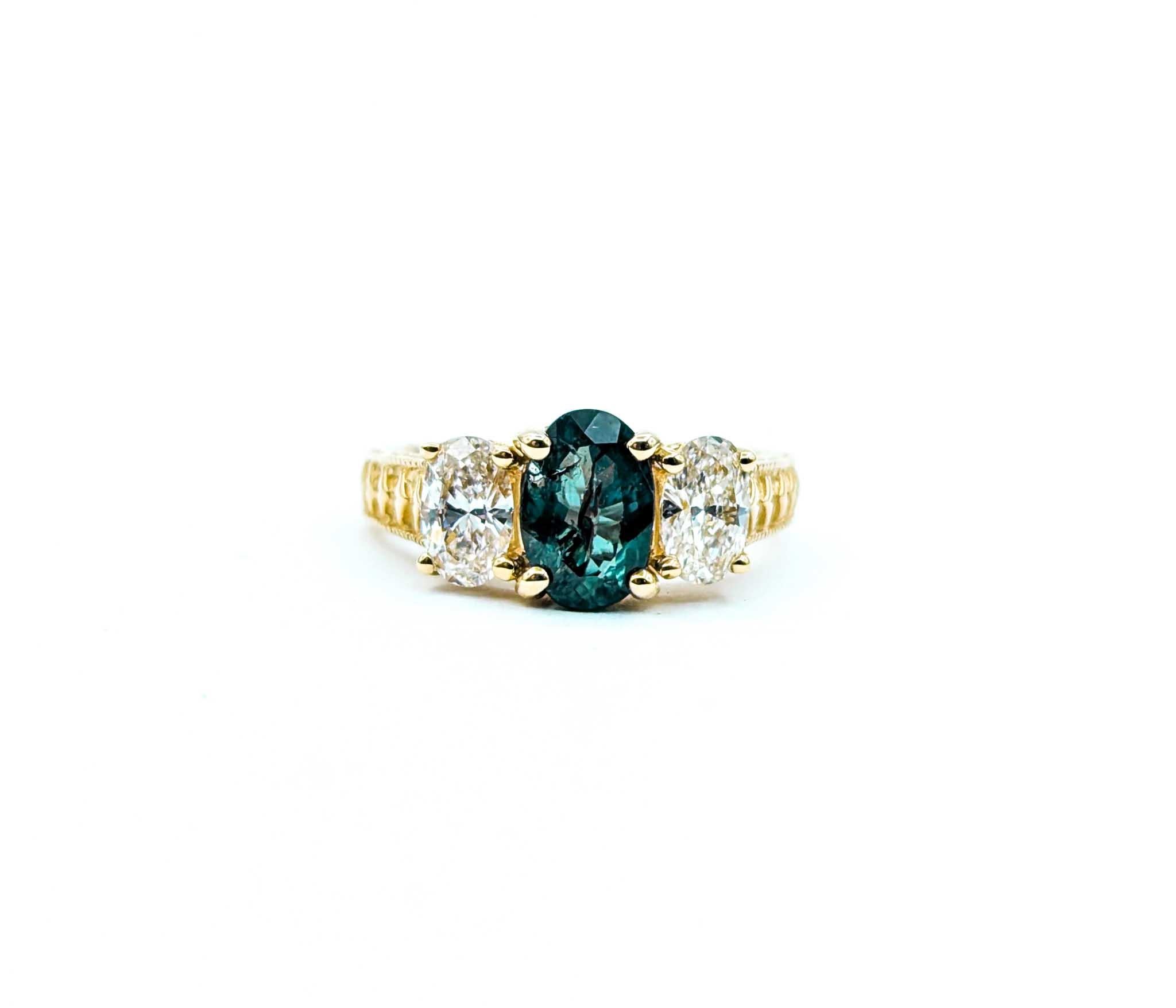Captivating Alexandrite & Diamond Milgrain Ring in 14k Gold 8