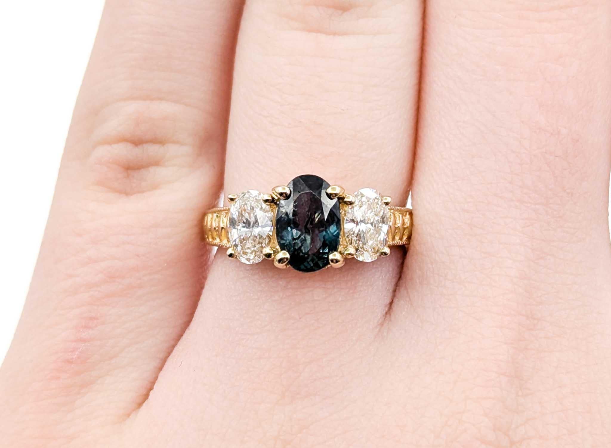 Oval Cut Captivating Alexandrite & Diamond Milgrain Ring in 14k Gold