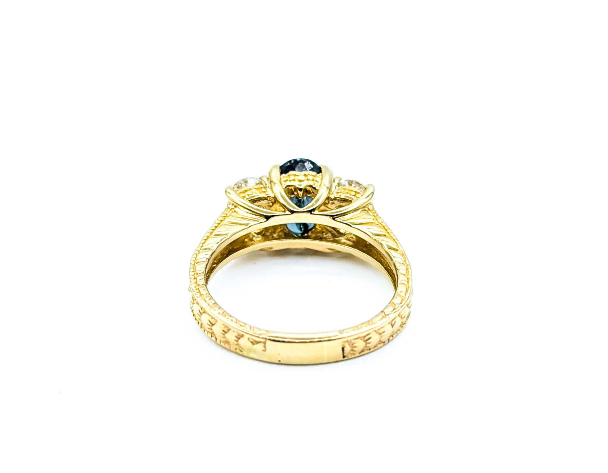 Captivating Alexandrite & Diamond Milgrain Ring in 14k Gold 2