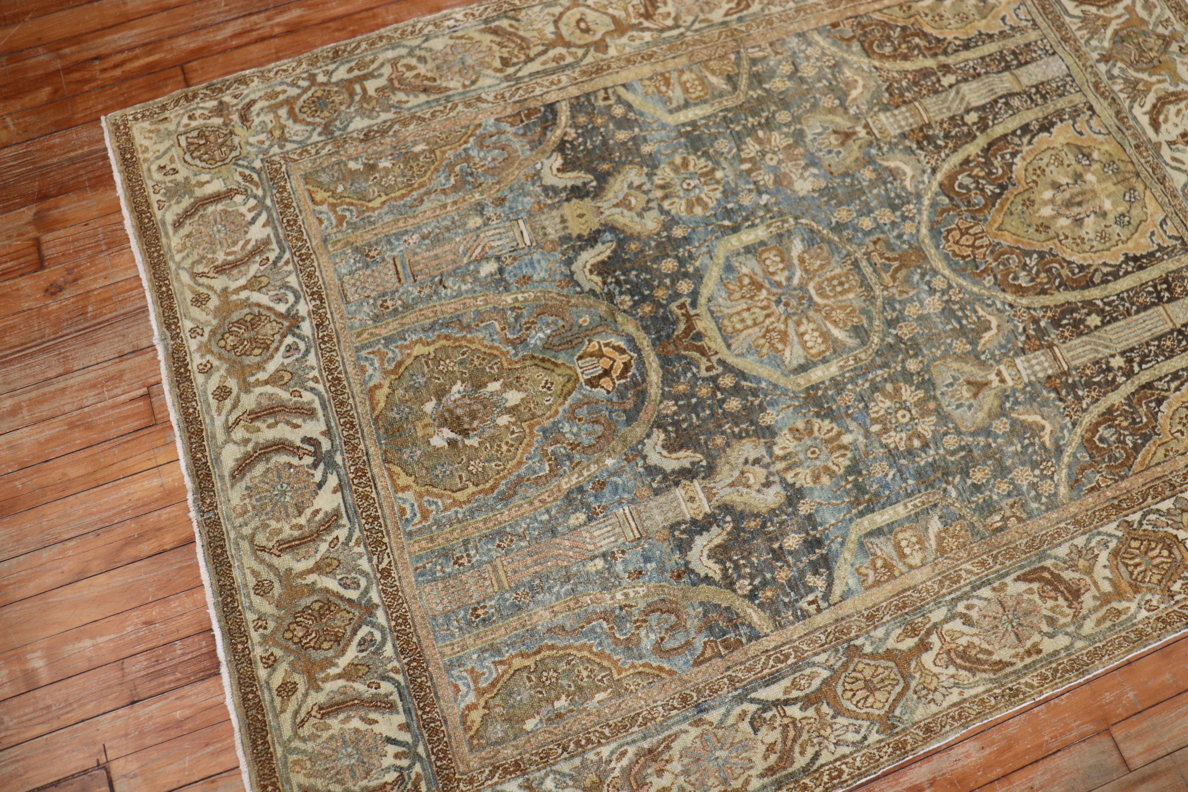 Captivating Antique Persian Senneh Rug In Good Condition For Sale In New York, NY