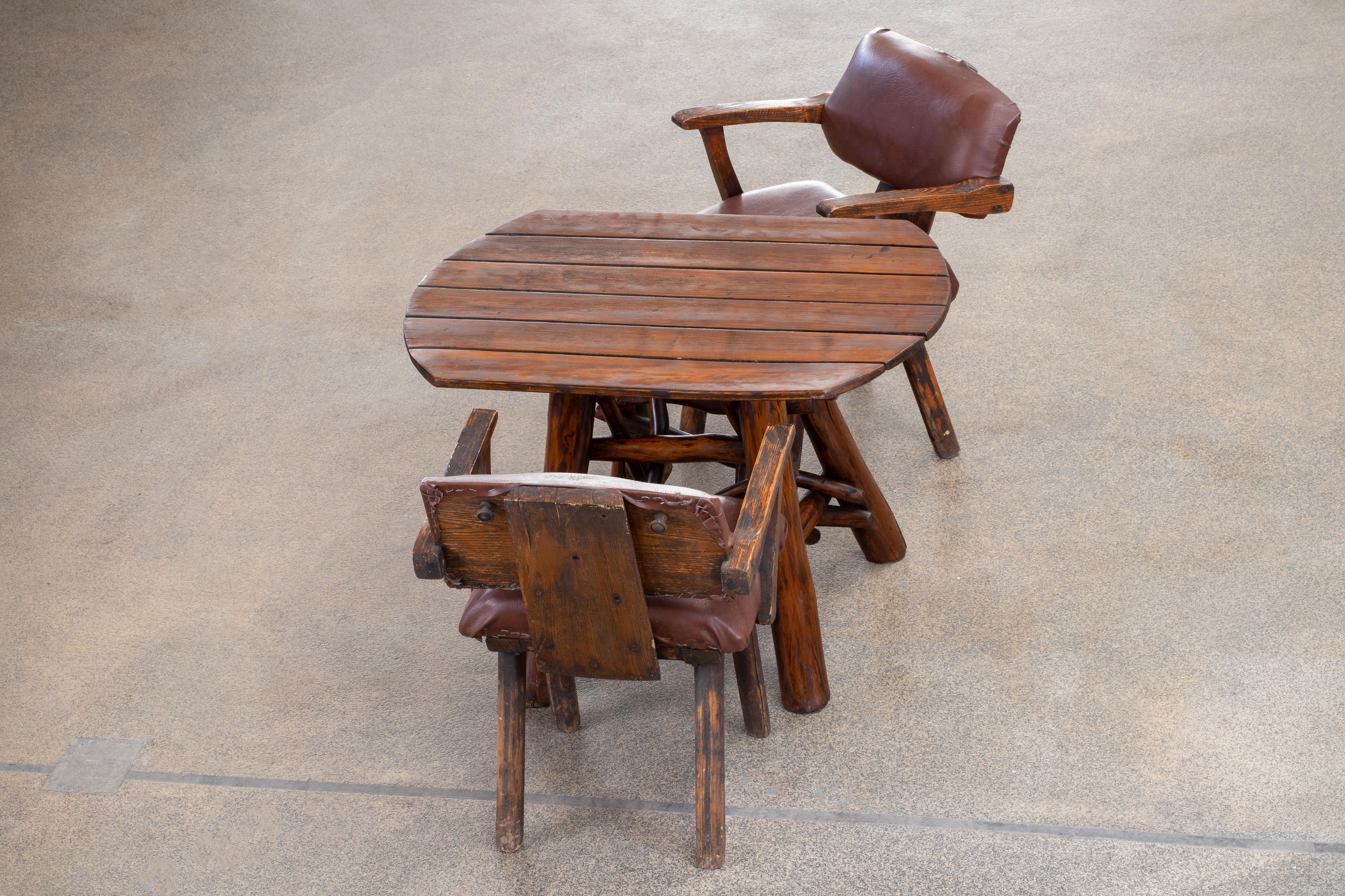 Captivating Brutalist Oak Dining Set - Rustic Charm - 4-Piece Ensemble For Sale 7