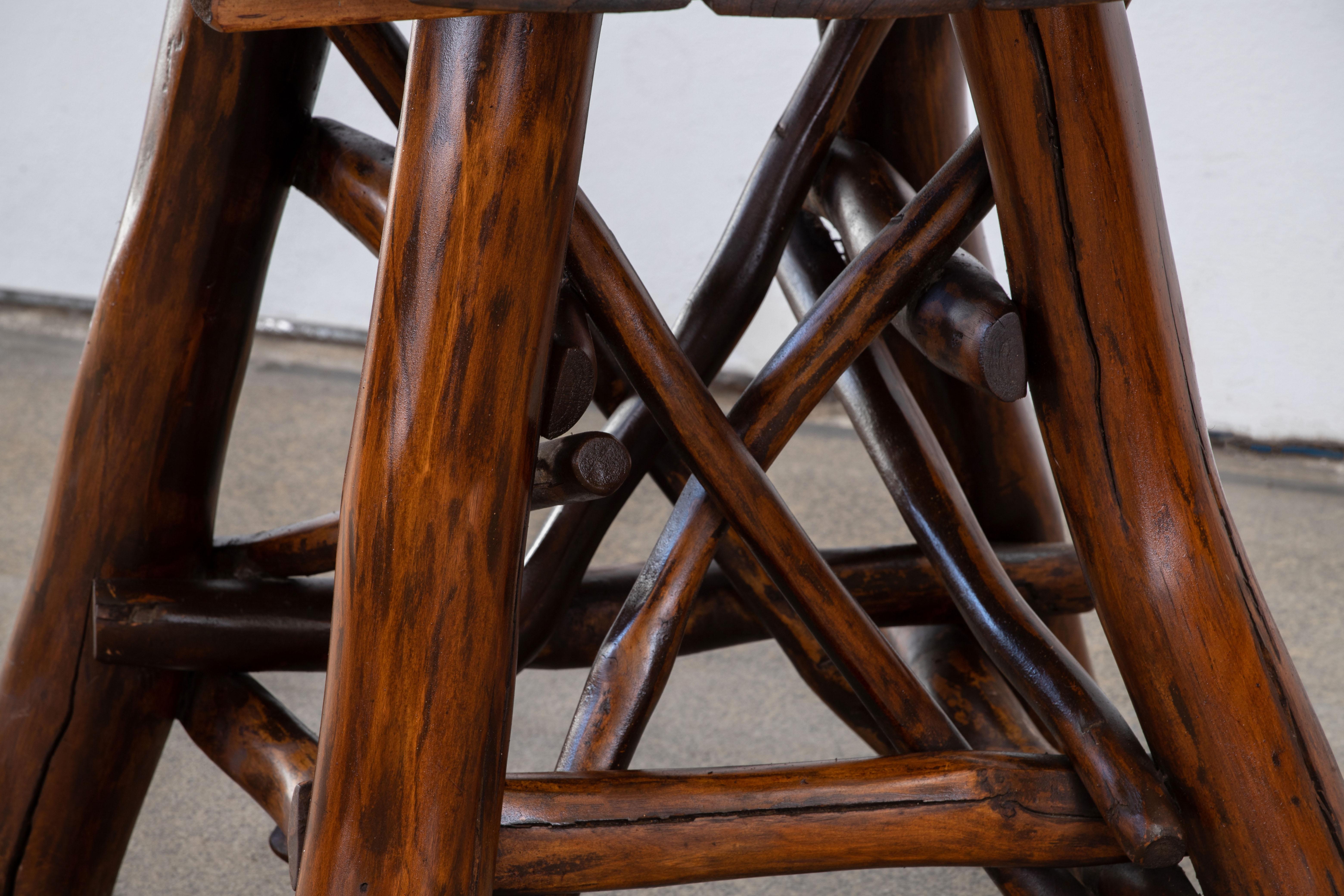 Captivating Brutalist Oak Dining Set - Rustic Charm - 4-Piece Ensemble For Sale 3