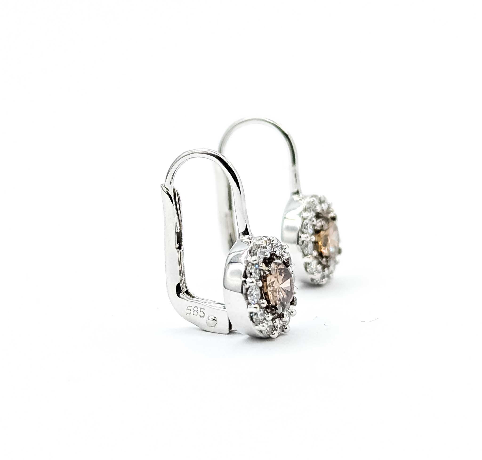 Boucles d'oreilles LeVian en or blanc 14k incrustées de diamants captivants Pour femmes en vente