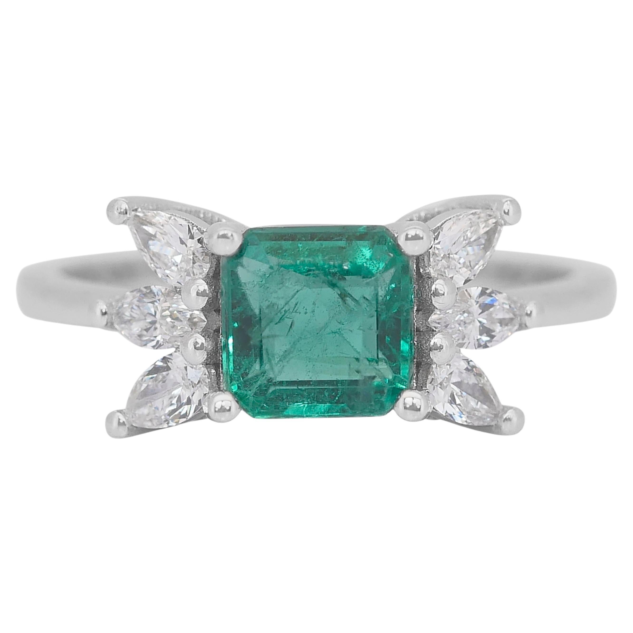 Captivating Emerald and Diamonds Cluster Ring in 18k White Gold - GIA Certified