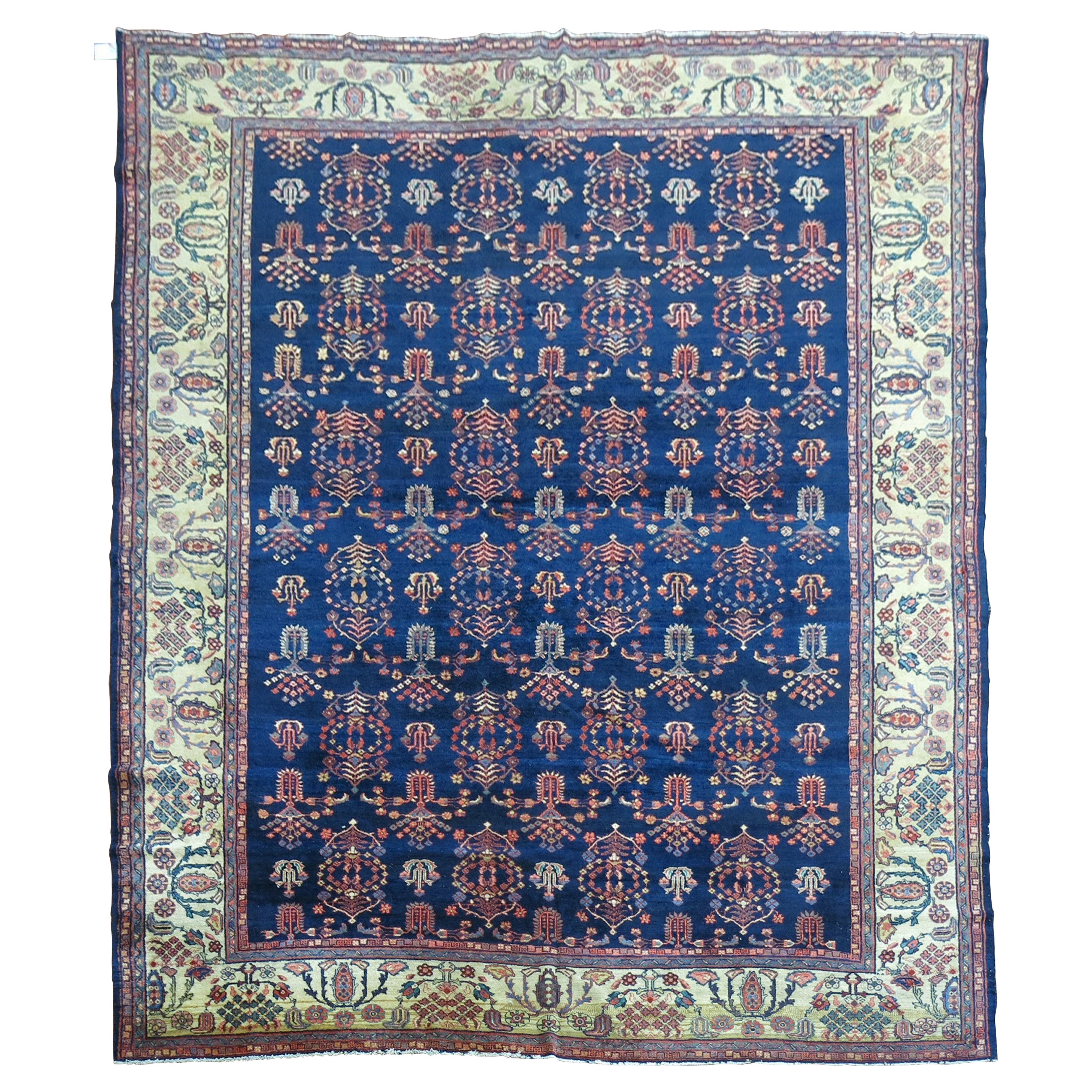Bezaubernder marineblauer persischer Sarouk-Ferehan-Teppich in Sarouk