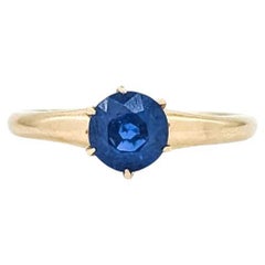 Captivating Sapphire Solitaire Ring in 14K Yellow Gold
