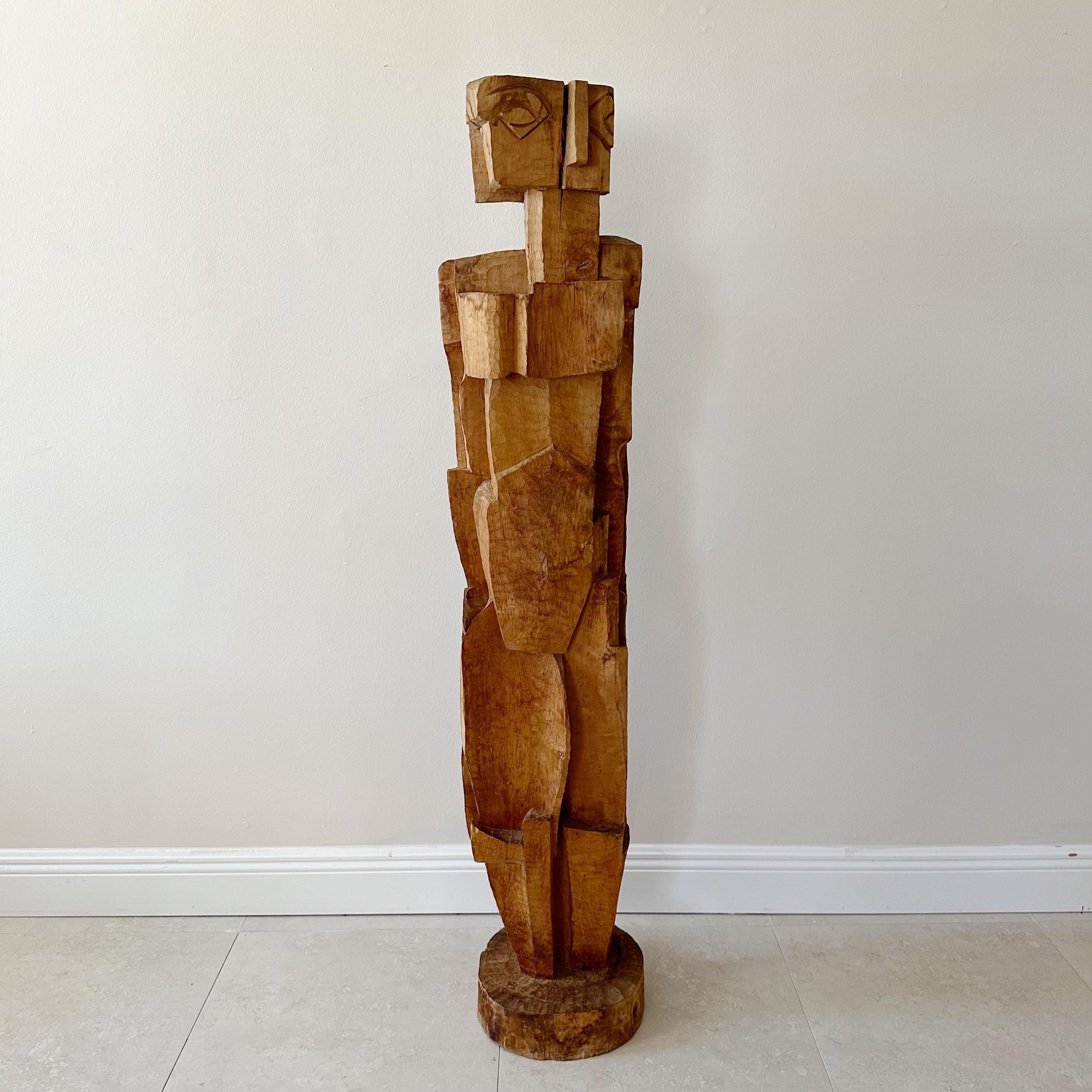 Captivating Vintage Cubist Wood Sculpture with Figural Design For Sale 1