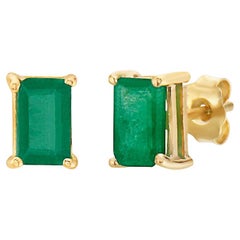 Clous d'oreilles de forme rectangulaire en or massif 14 carats avec émeraude Capucelli de 1,10 carat