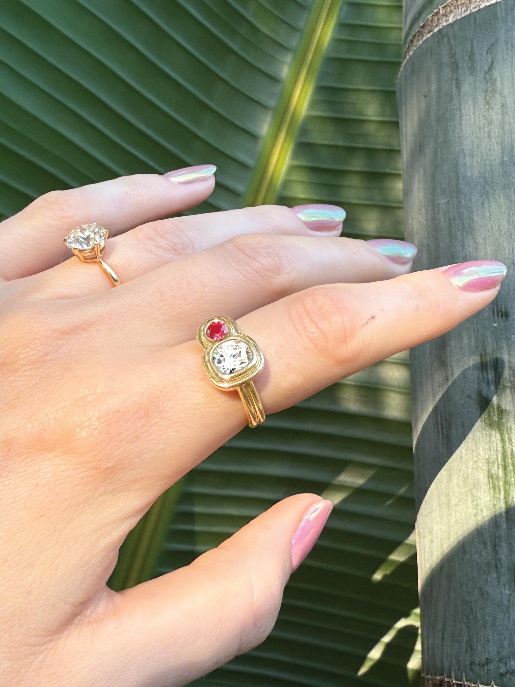 Capulet Toi Et Moi Ring with 1.17 Carat Antique Cushion Cut Diamond  and .25 Car In New Condition For Sale In Miami, FL