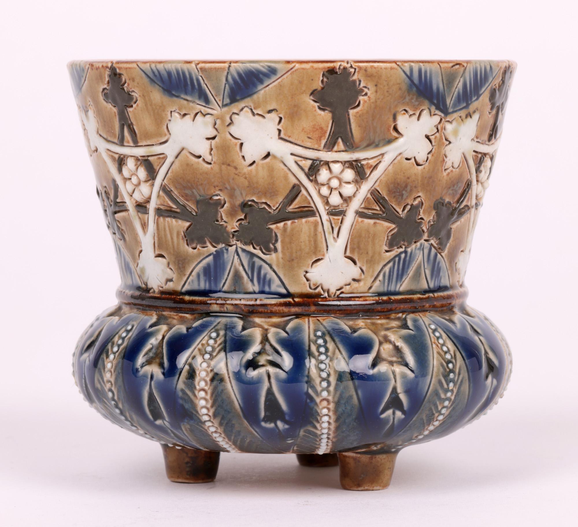 Cara Baker Doulton Lambeth Thistle Shaped Leaf Pattern Vase  For Sale 6