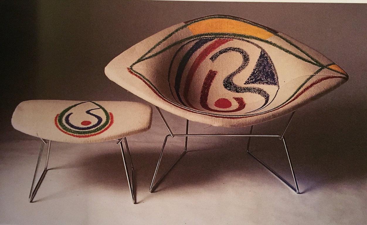 First Edition, published by Bullfinch Press, Little, Brown and Company, Boston, 1999.

Sharing the ability to both startle and delight, the furniture design of the 1960s is presented here, from its roots to the influences of its design. This book