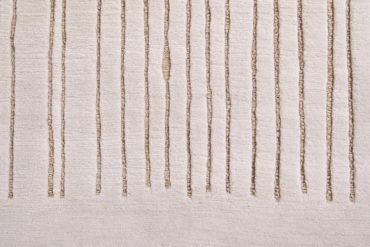 Hand-Knotted Rug Beige Minimalism Coastal Modern handmade Wool Silk Rug - Caracas  For Sale