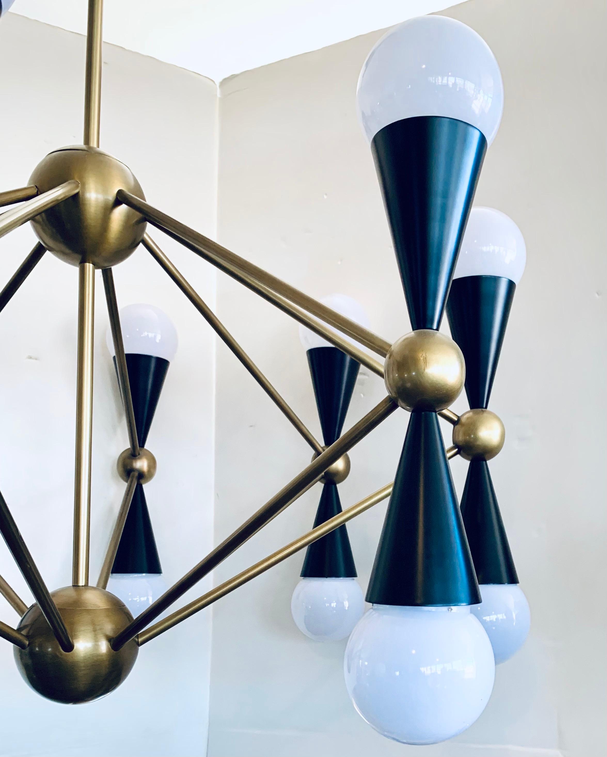 Jonathan Adler Black and Brass Caracas Sixteen-Light Chandelier In Good Condition In West Hartford, CT