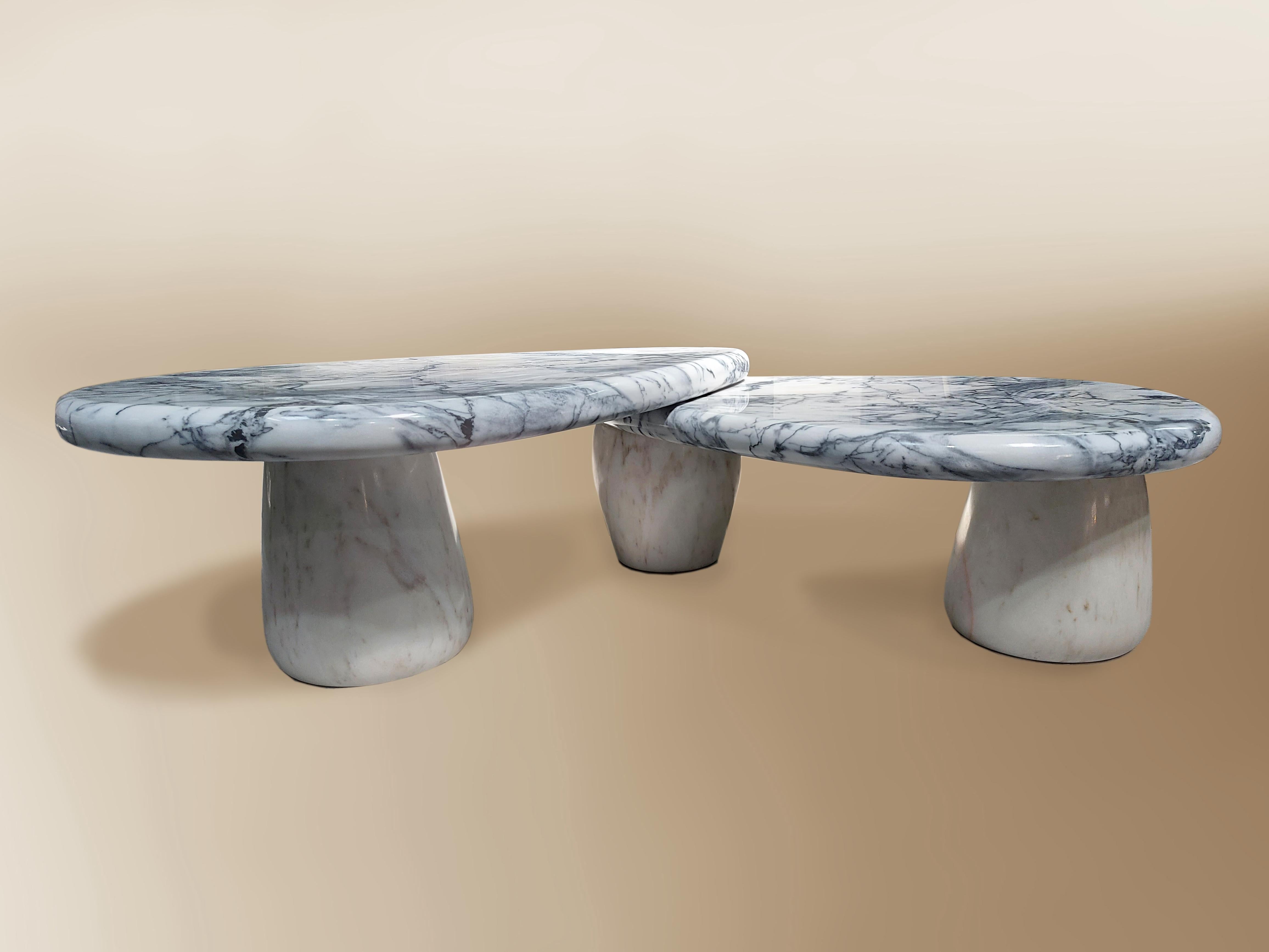 Caracole Marble Center Table Designed by Sergio Prieto In New Condition For Sale In Lisbon, PT