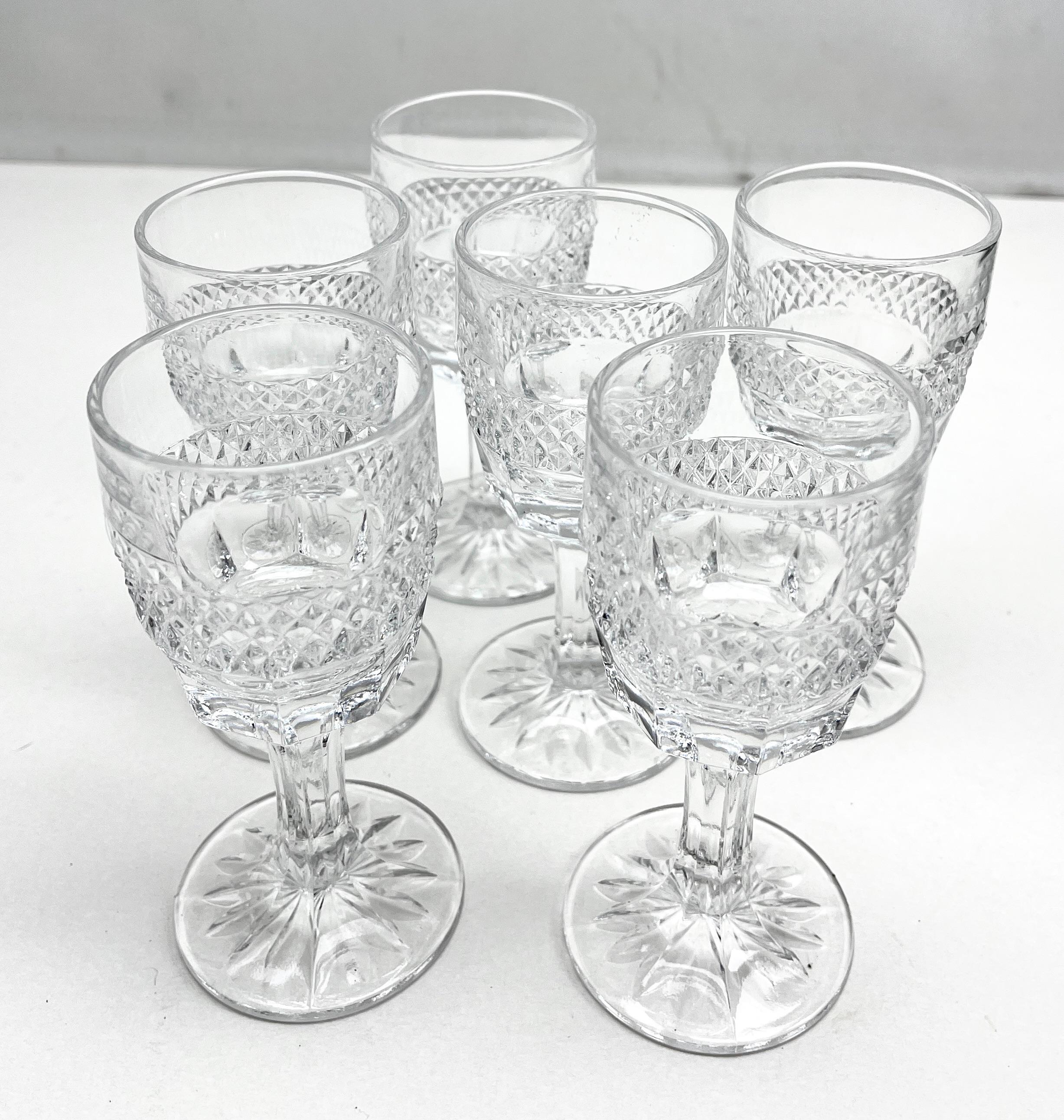 Carafe with Stopper and Set of 6 Small Wine, Liqueur Glasses For Sale 5