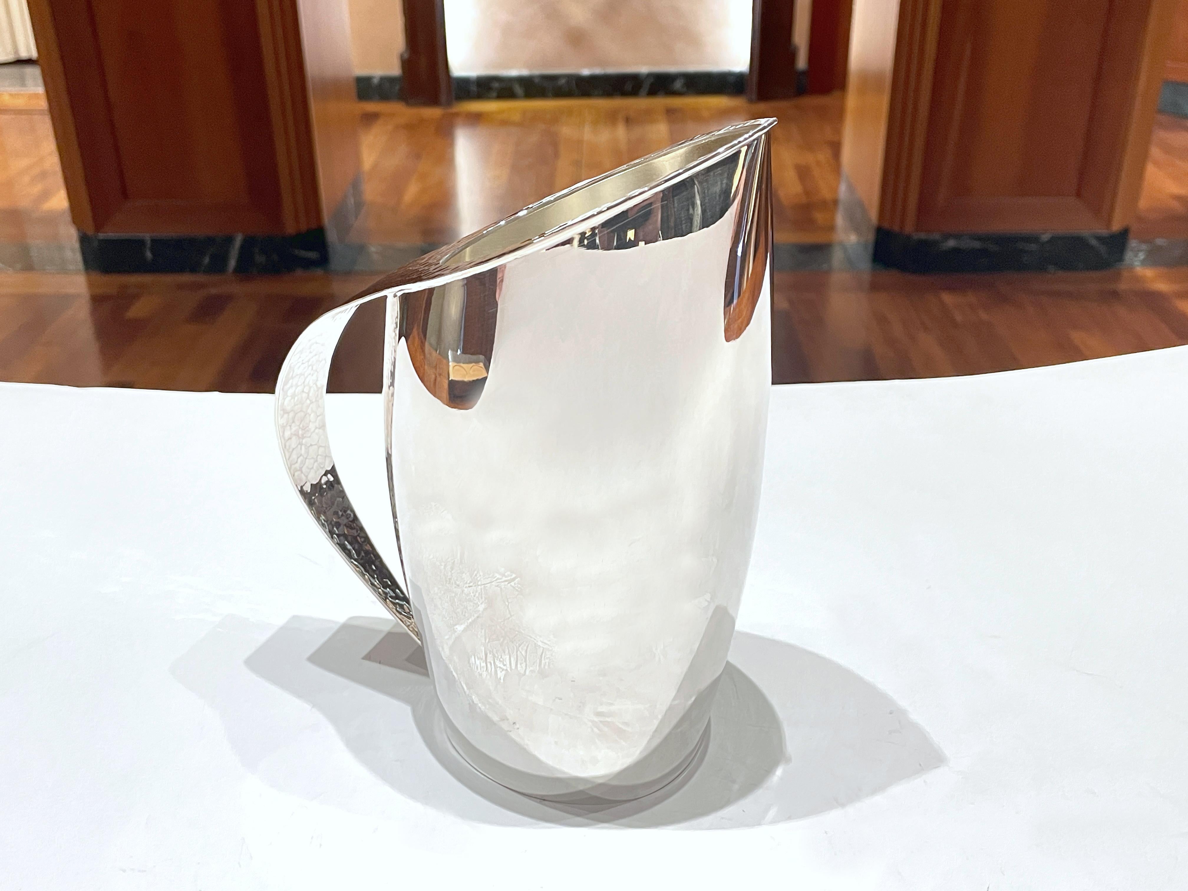 Attica Pampaloni carafe with silver plated and wood bottle tray For Sale 9