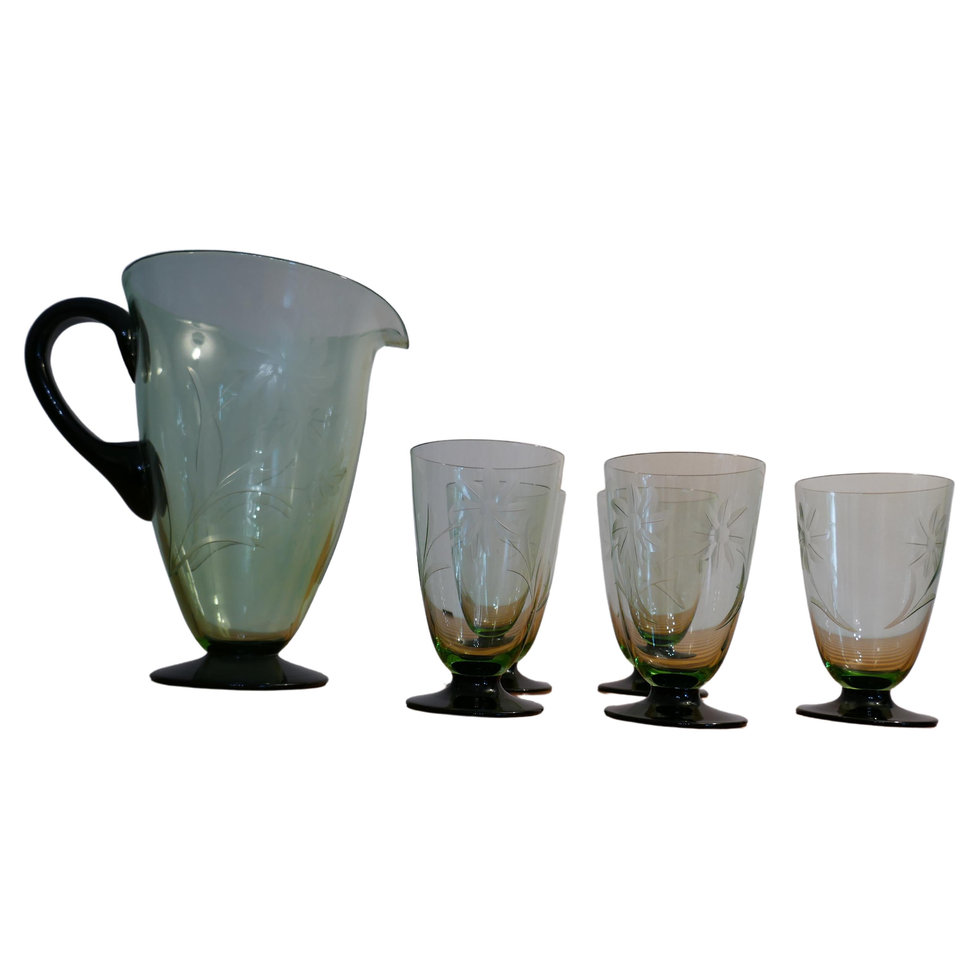 Caraffa e cinque bicchieri molati periodo Art Deco Uranium Glass Murano For Sale