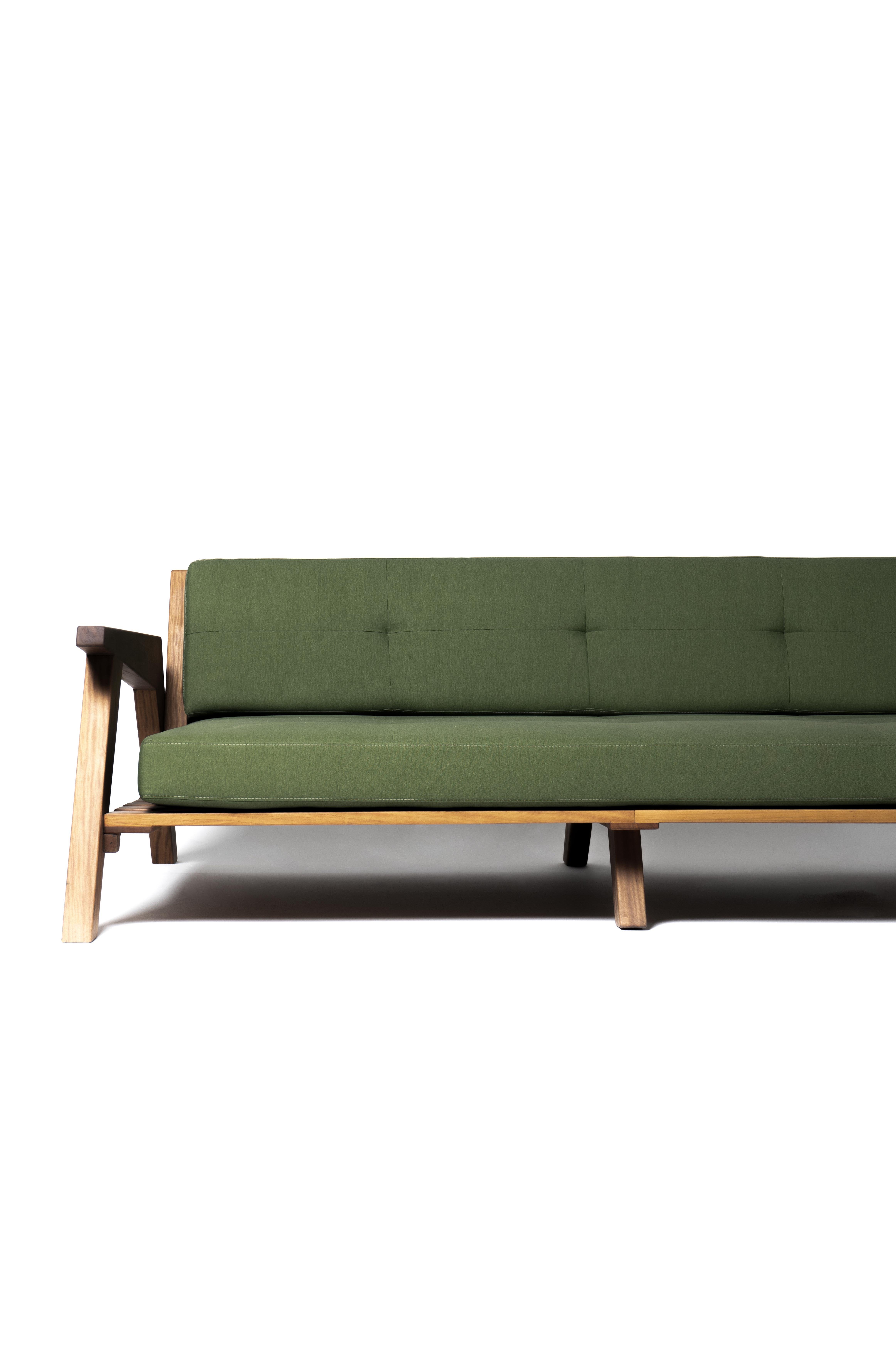 Minimalistisches brasilianisches handgefertigtes Chaise Sofa „Carava“ von Dimitrih Correa (Moderne) im Angebot