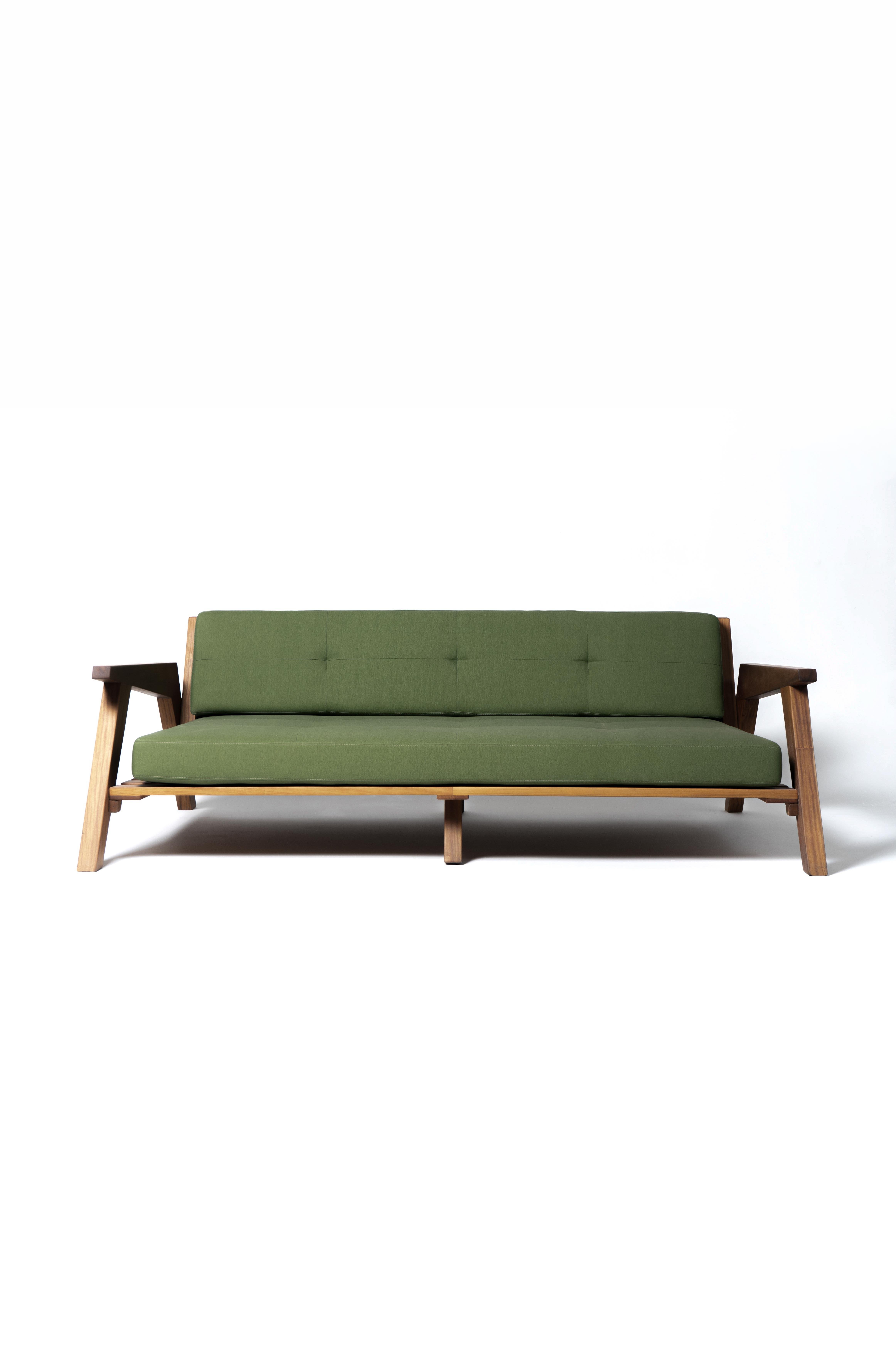 Minimalistisches brasilianisches handgefertigtes Chaise Sofa „Carava“ von Dimitrih Correa (Handgefertigt) im Angebot