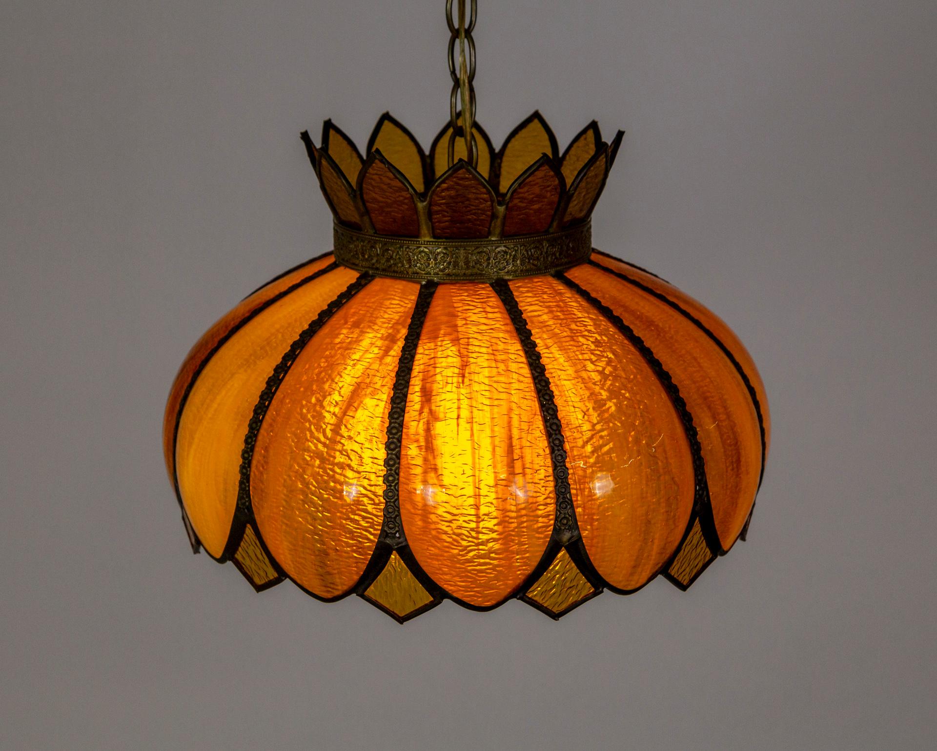 Caramel-Amber Slag Glass Lotus Flower Swag Pendant Light w/ Decorative Trim In Good Condition For Sale In San Francisco, CA