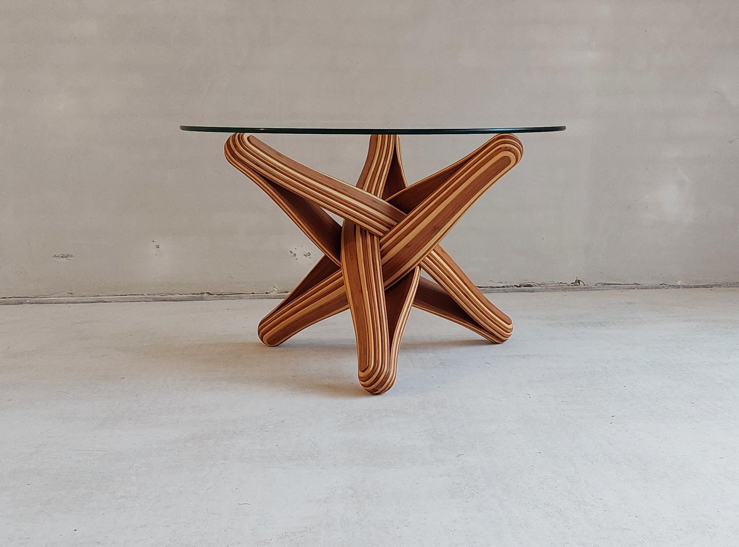 Caramel / naturel bamboo Coffee Table with Glass Top For Sale 5