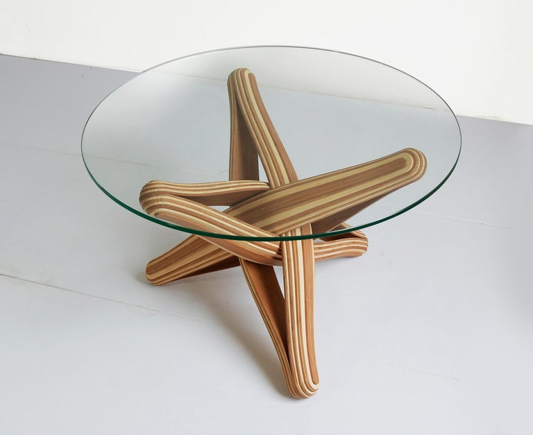 Caramel / naturel bamboo Coffee Table with Glass Top In New Condition For Sale In Maastricht, NL