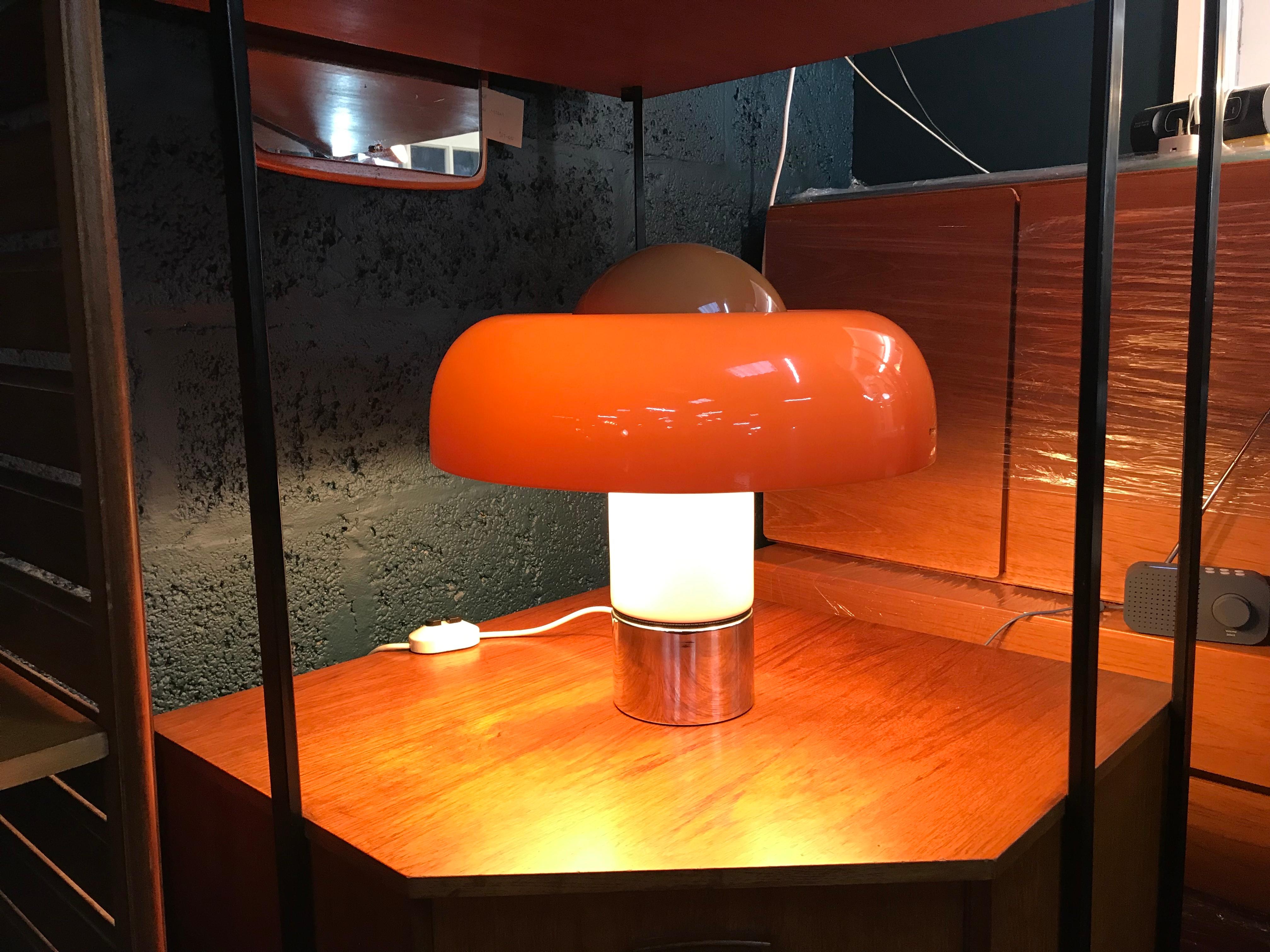 Caramel Color Midcentury Brumbury Table Lamp, Luigi Massoni for Harvey Guzzini 3