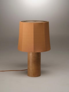 Lampada da tavolo in lino Caramel Medium Sonora di NASSI