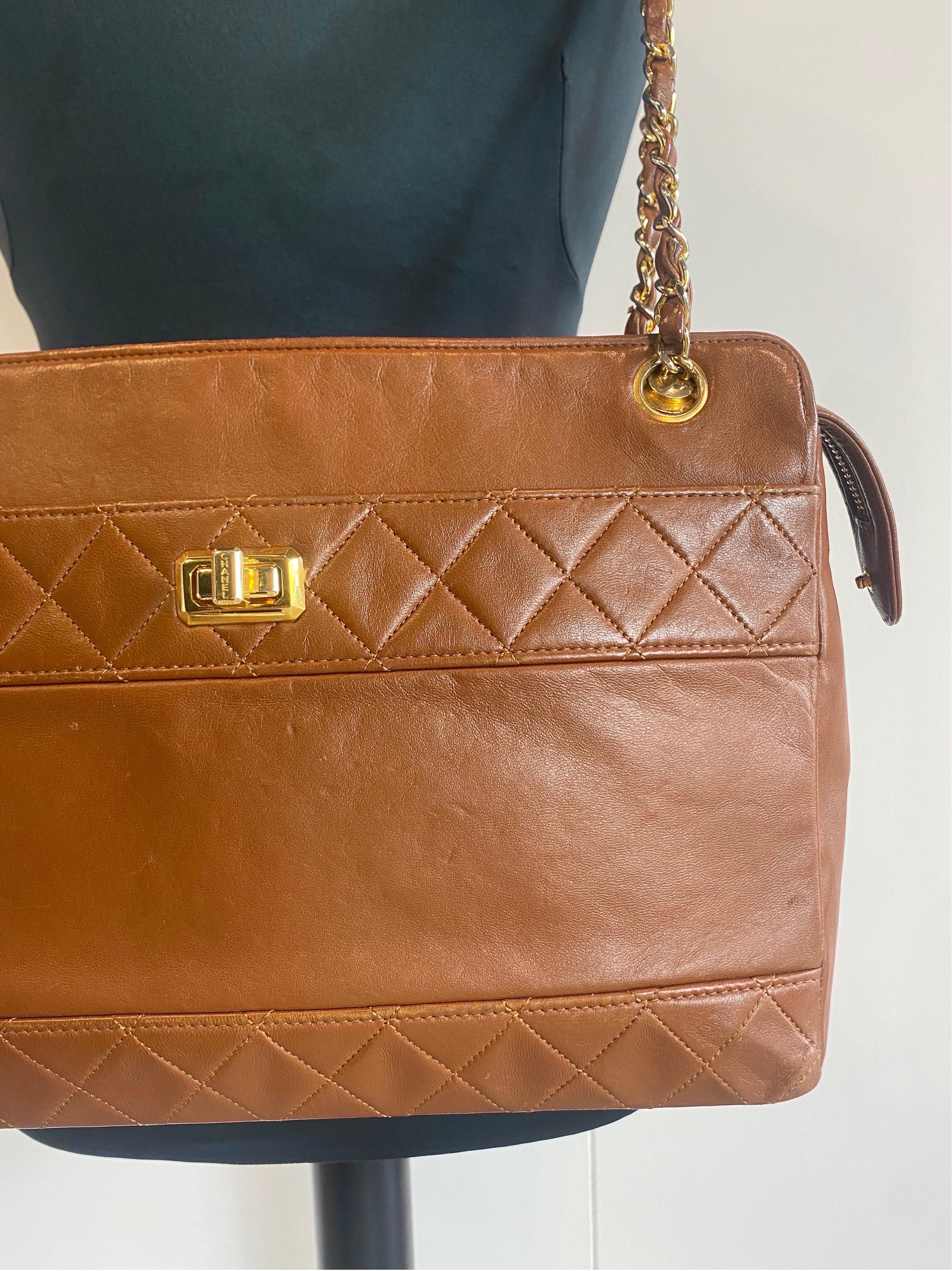Caramel vintage shoulder bag Chanel ‘80 For Sale 10