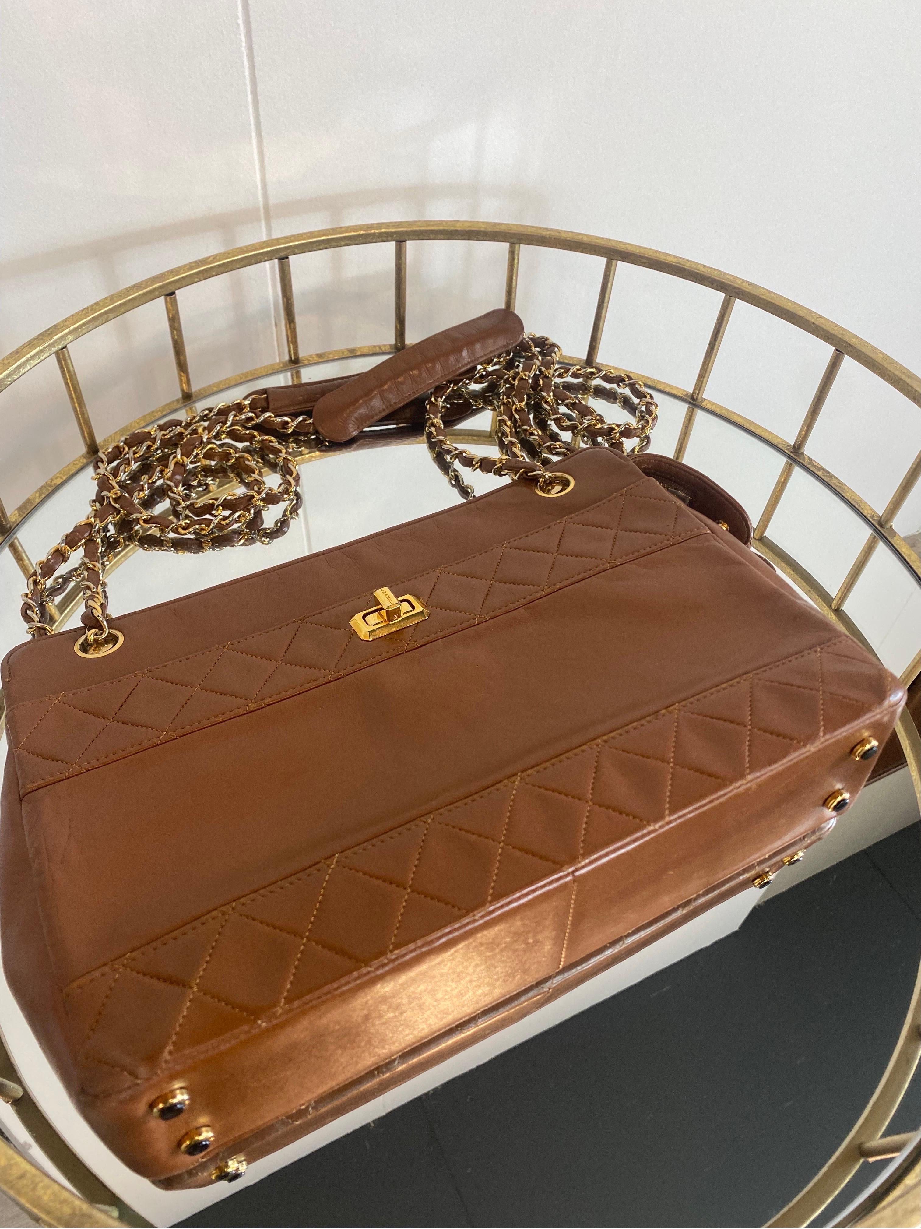 Bolso vintage caramelo Chanel '80 en venta 1