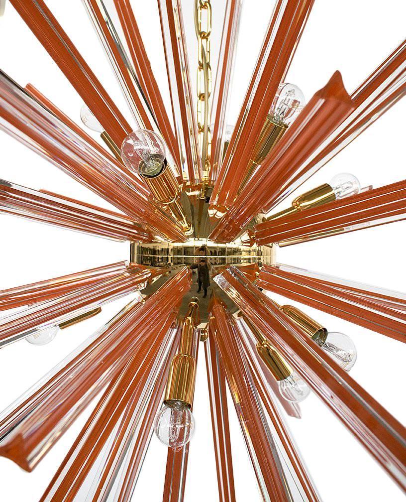Mid-Century moderno Lampadario Caramello Sputnik di Fabio Ltd in vendita