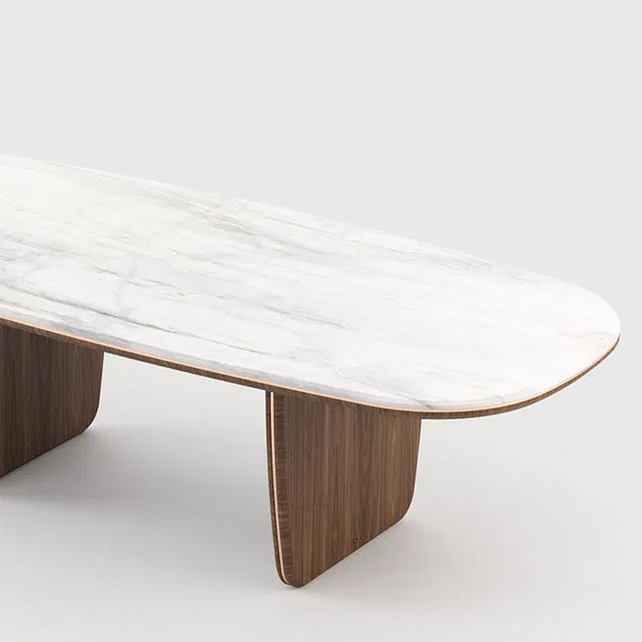 Acier inoxydable Carara Dining Table en vente
