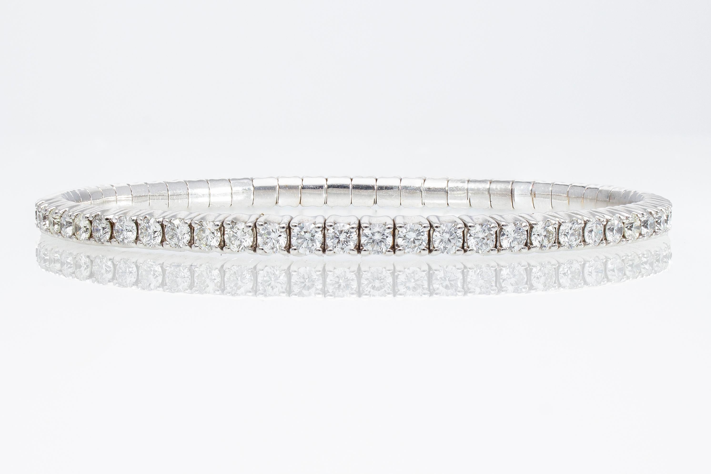 Women's or Men's Carat 4.08 Elastic Diamond Tennis Bracelet. White Gold 18 Kt. Made in Italy. For Sale