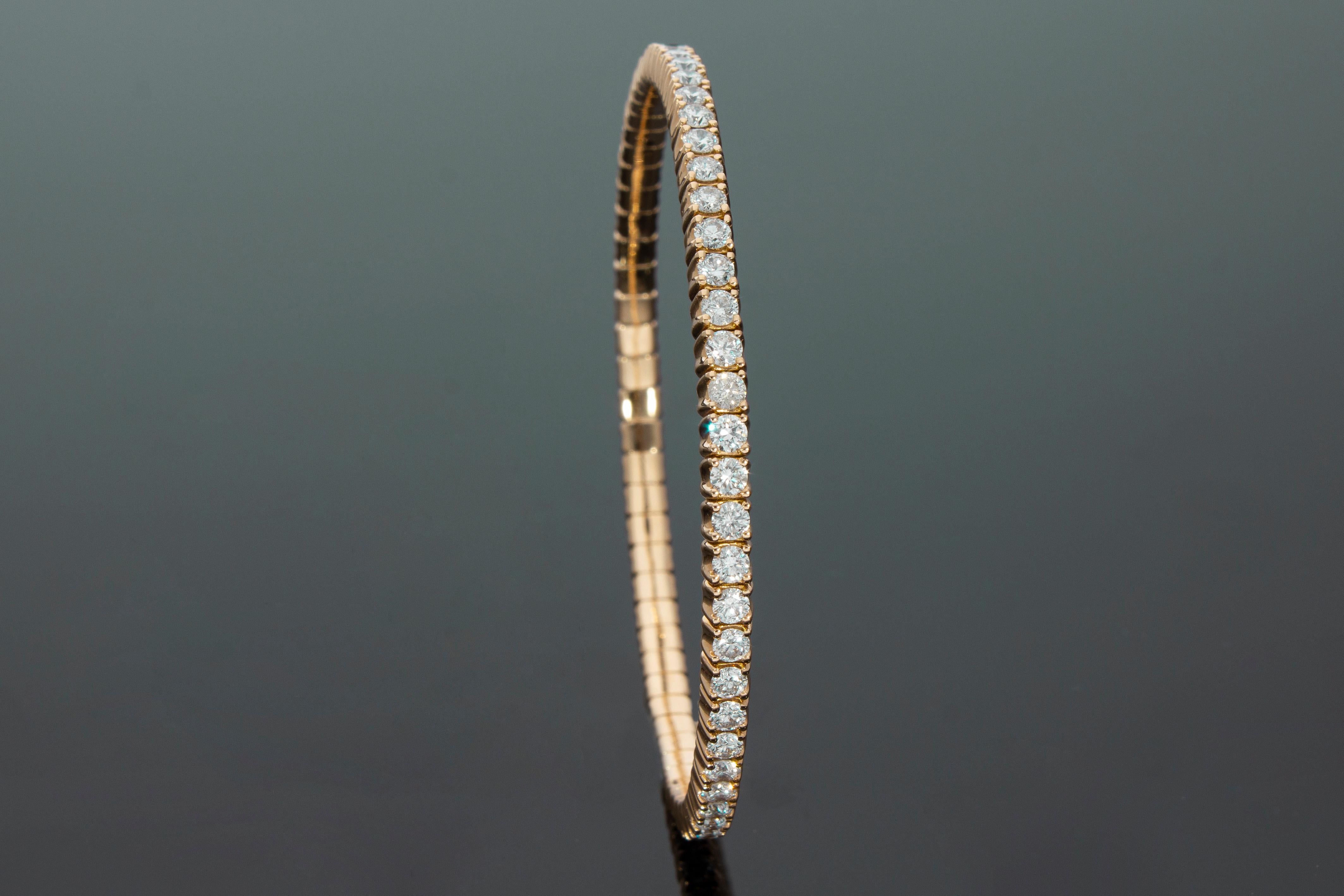 Carat 4.11 Elastic Diamond Tennis Bracelet. Rose Gold 18 Kt. Made in Italy. For Sale 3