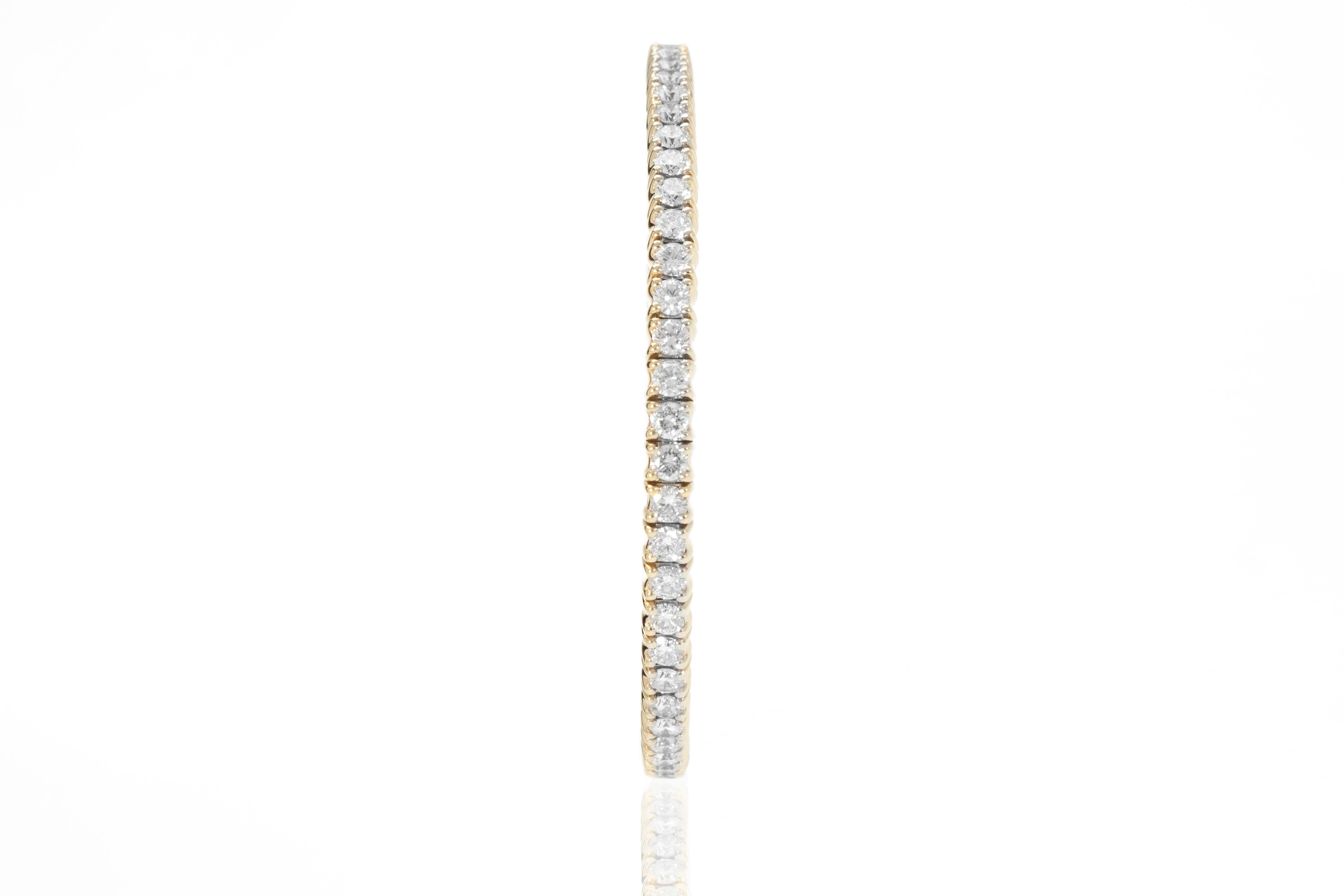 Tennisarmband mit 4.11 elastischen Diamanten. Roségold 18 Kt. Hergestellt in Italien. (Brillantschliff) im Angebot