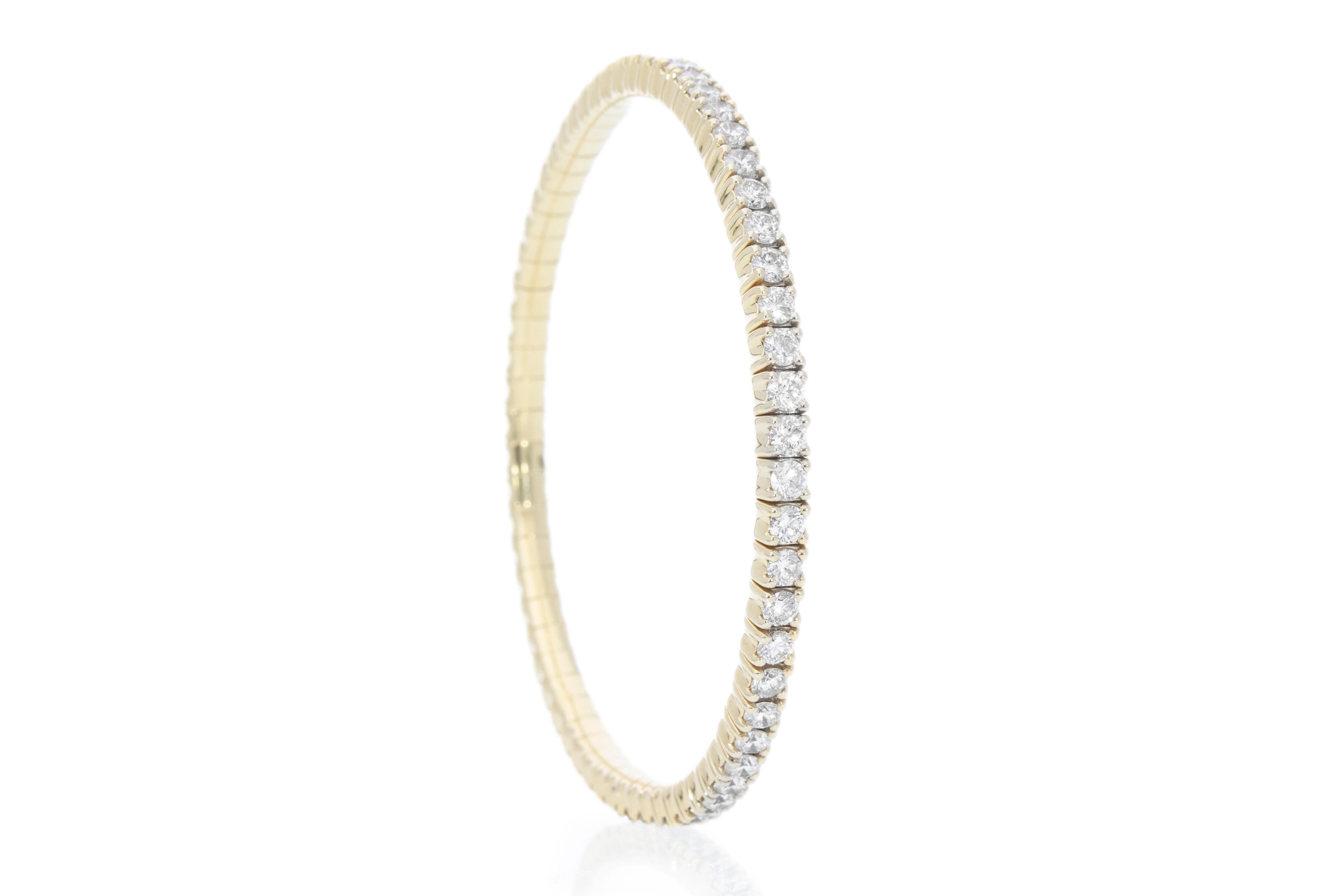 Elastic tennis bracelet with 64 diamonds for a total weight of ct 4.30.
The bracelet has no closure as it is elastic.
The bracelet is in 18 Kt yellow gold. 
Total weight: 16.3 grams
Total carat: ct 4.30
Number of diamonds: 64
The bracelet is