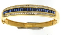 18kt Yellow Gold Bangle Bracelet  3.5ct Sapphire Diamonds, CGL Certified