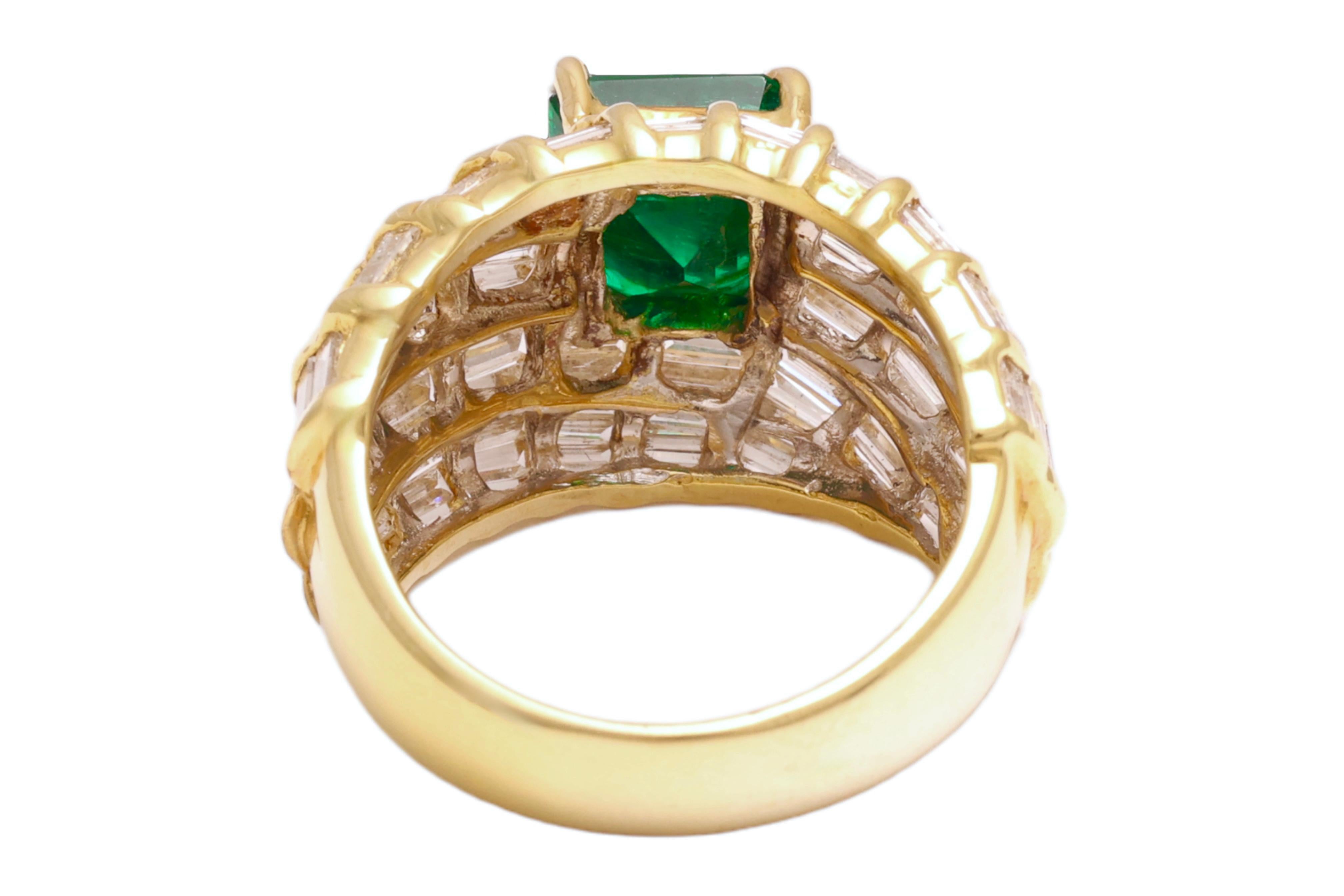 Women's or Men's Carat Gemlab Certified 2.54 Carat Emerald Dome Ring with Baguette Diamonds For Sale