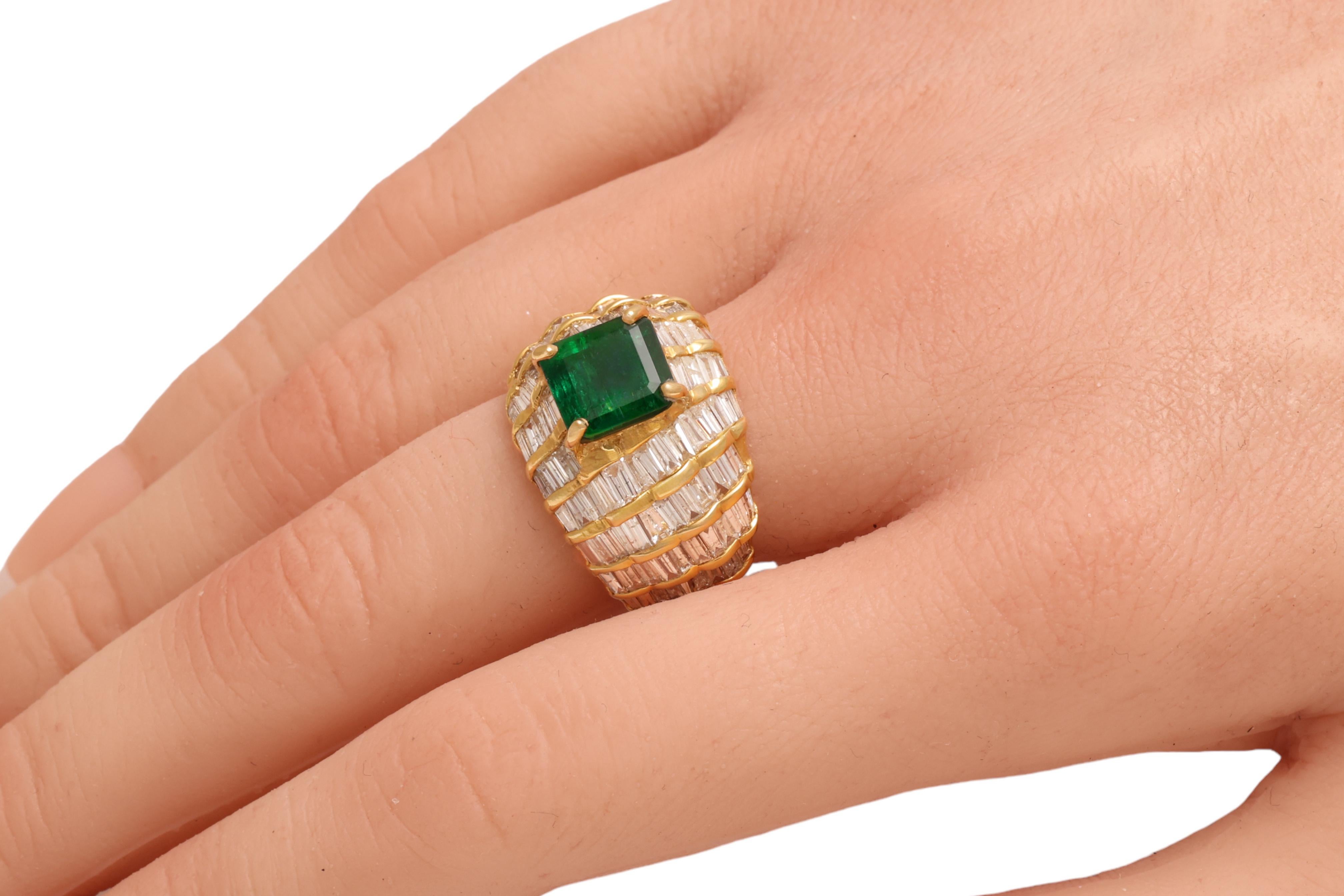 Carat Gemlab Certified 2.54 Carat Emerald Dome Ring with Baguette Diamonds For Sale 1
