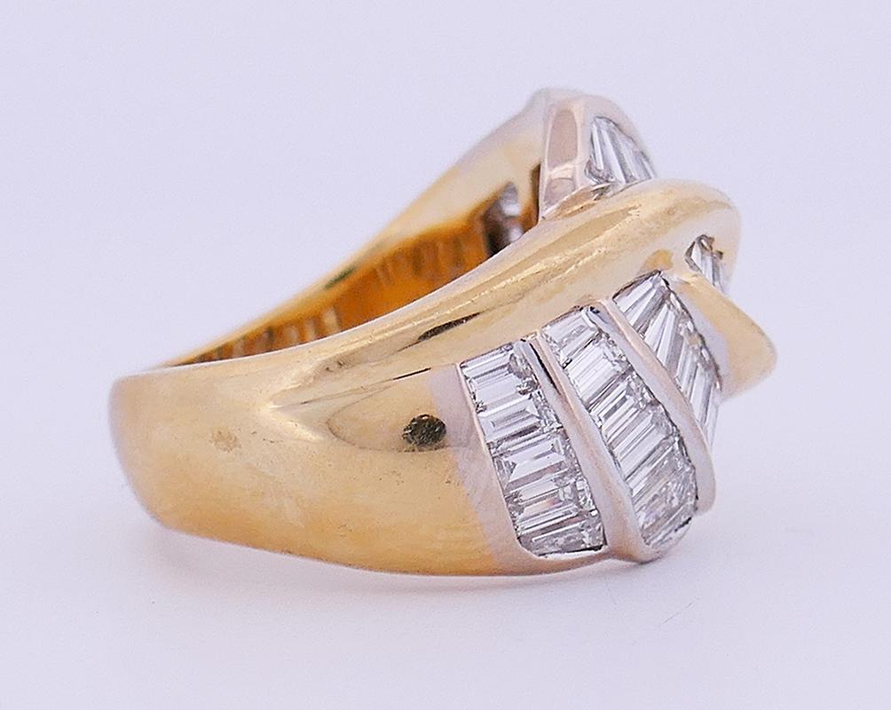 Carati Vintage Ring Earrings 18k Gold Diamond Set Estate Jewelry For Sale 1