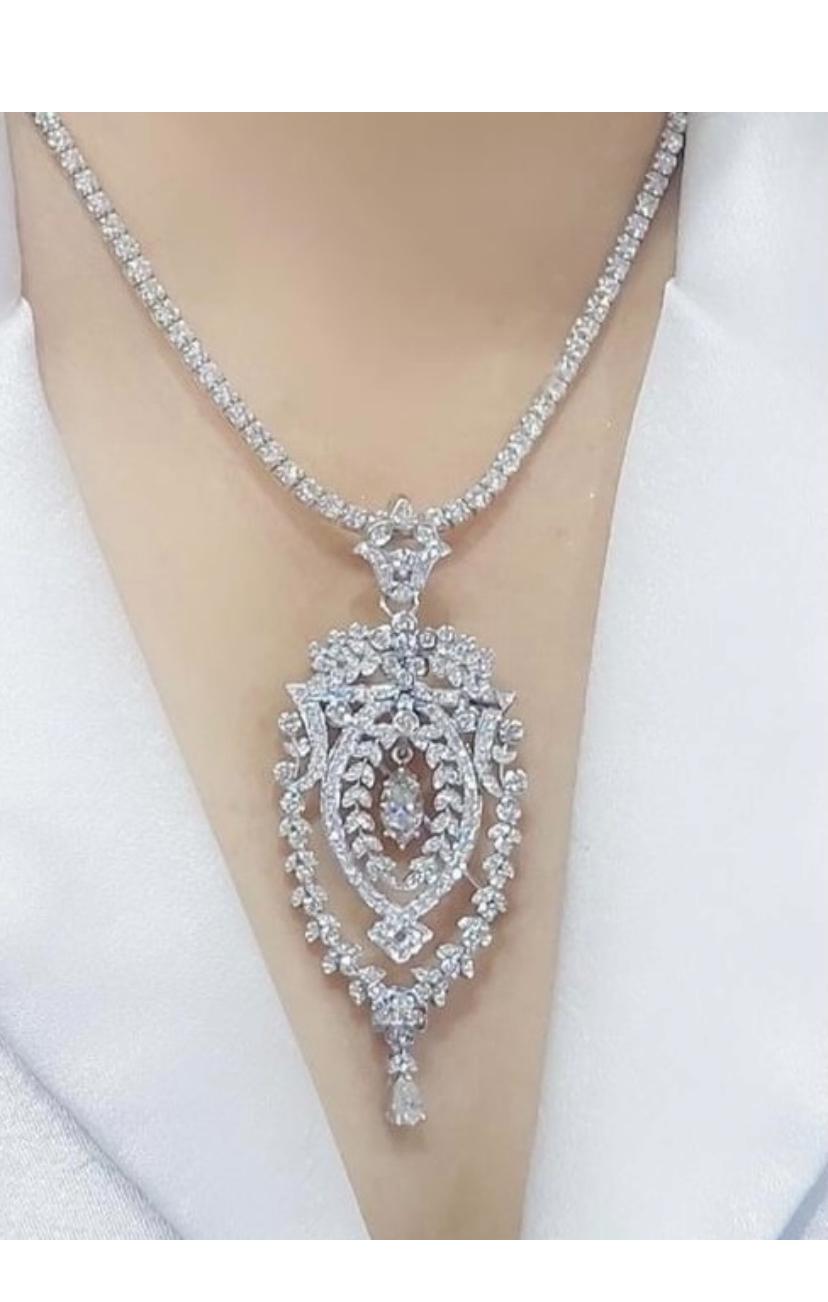 Carats 4.25 Natural Diamonds  18k Gold Pendant/Brooch  In New Condition For Sale In Massafra, IT
