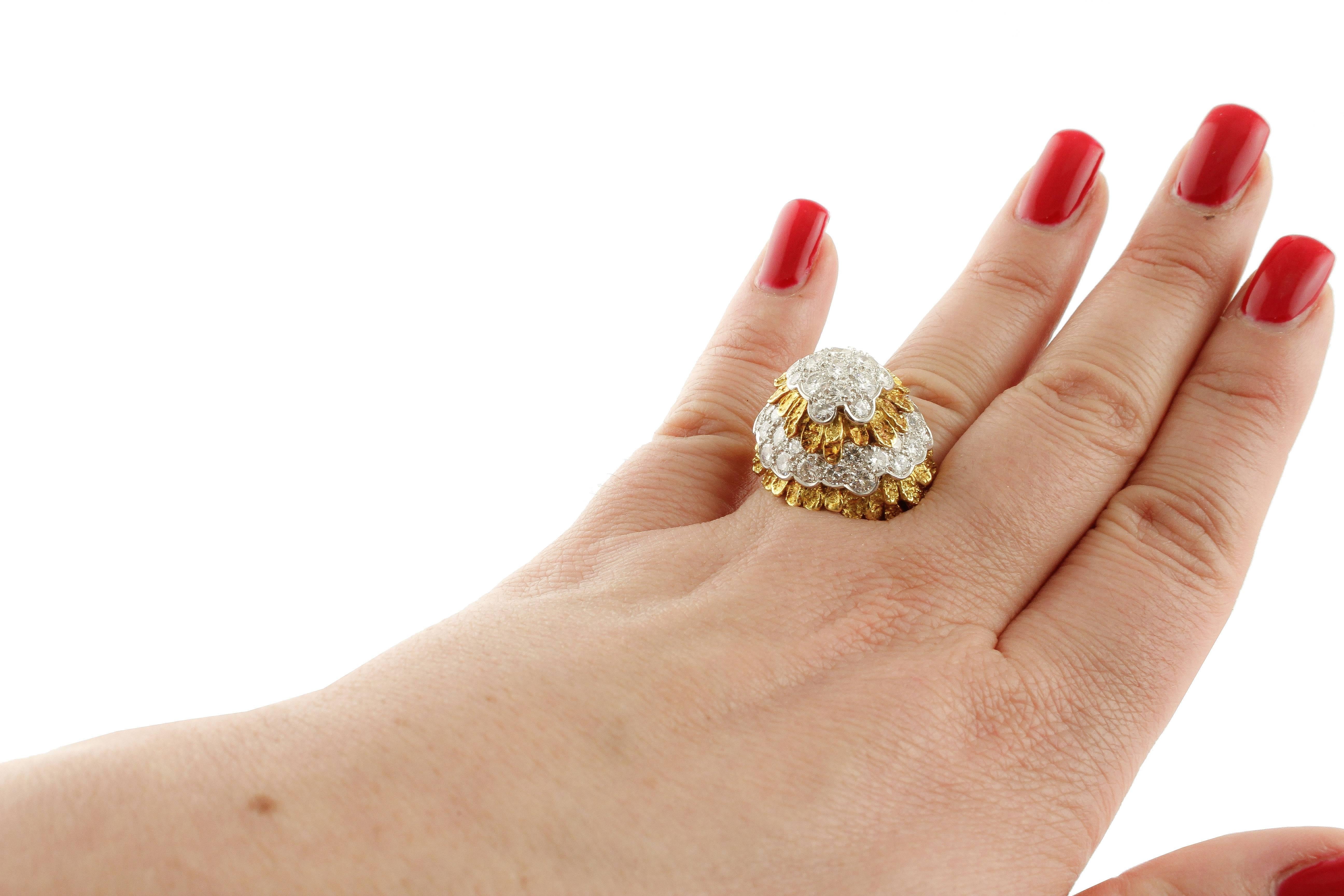 4.73 Carat Diamonds, 18 Karat Yellow Gold, Ring For Sale 3